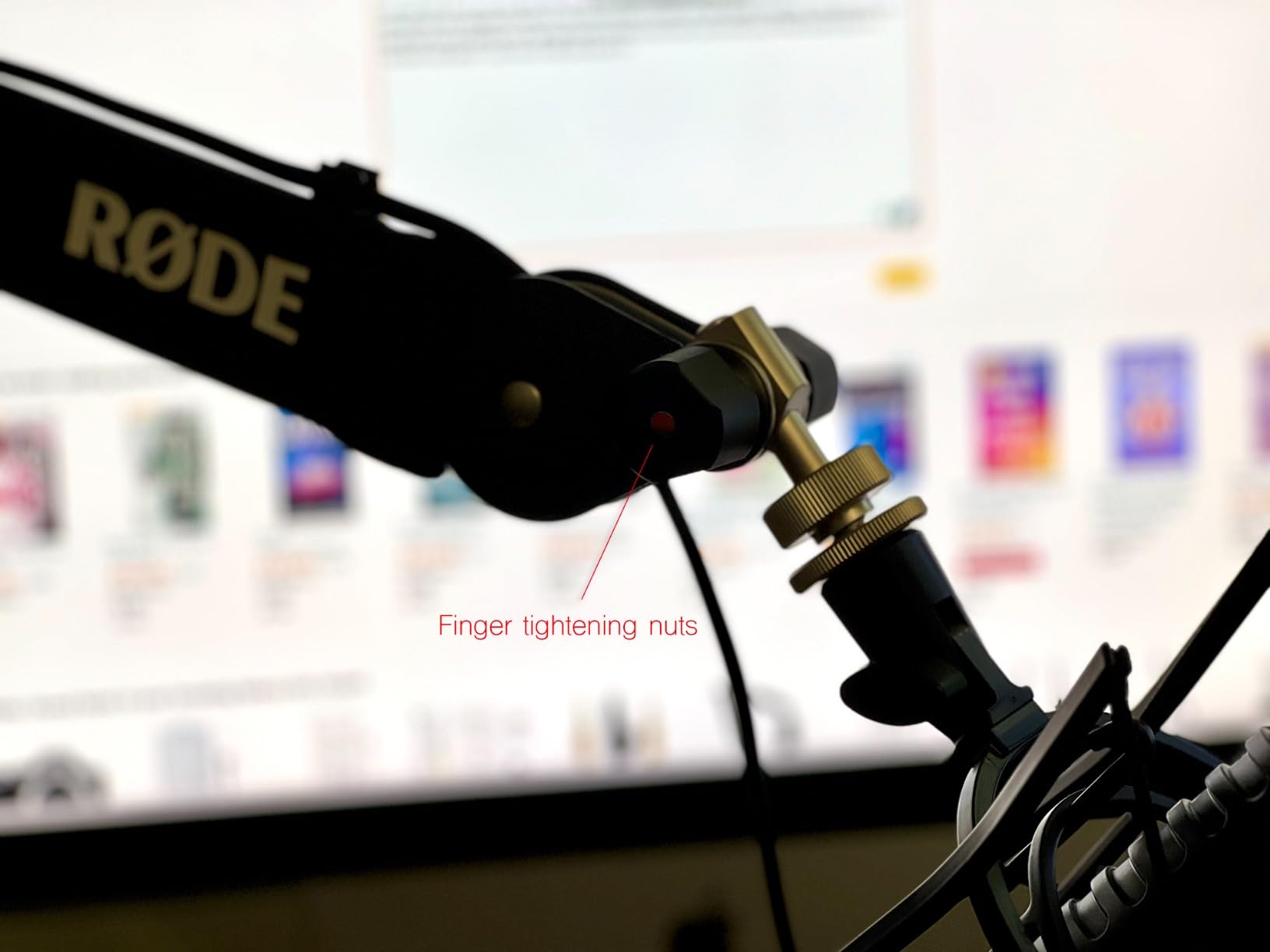 RØDE PSA1+ Professional Studio Arm with Spring Damping and Cable Management, Black customer photo 2