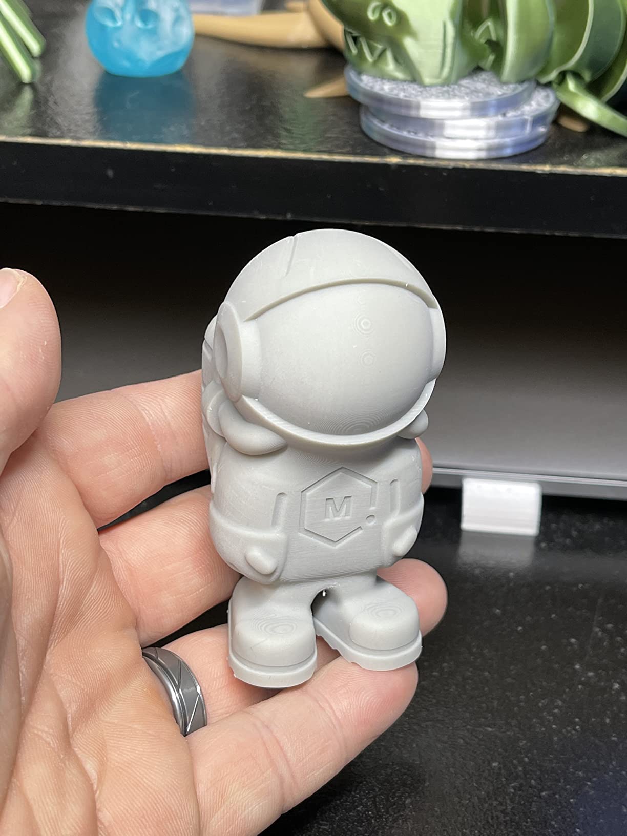 SUNLU 3D Printer Resin, 1kg Fast Curing Standard 3D Resin for LCD DLP SLA Printers, 395-405nm UV Light Curing Photopolymer Resin, Low Shrinkage, High Precision, 1000g, Grey customer photo 2