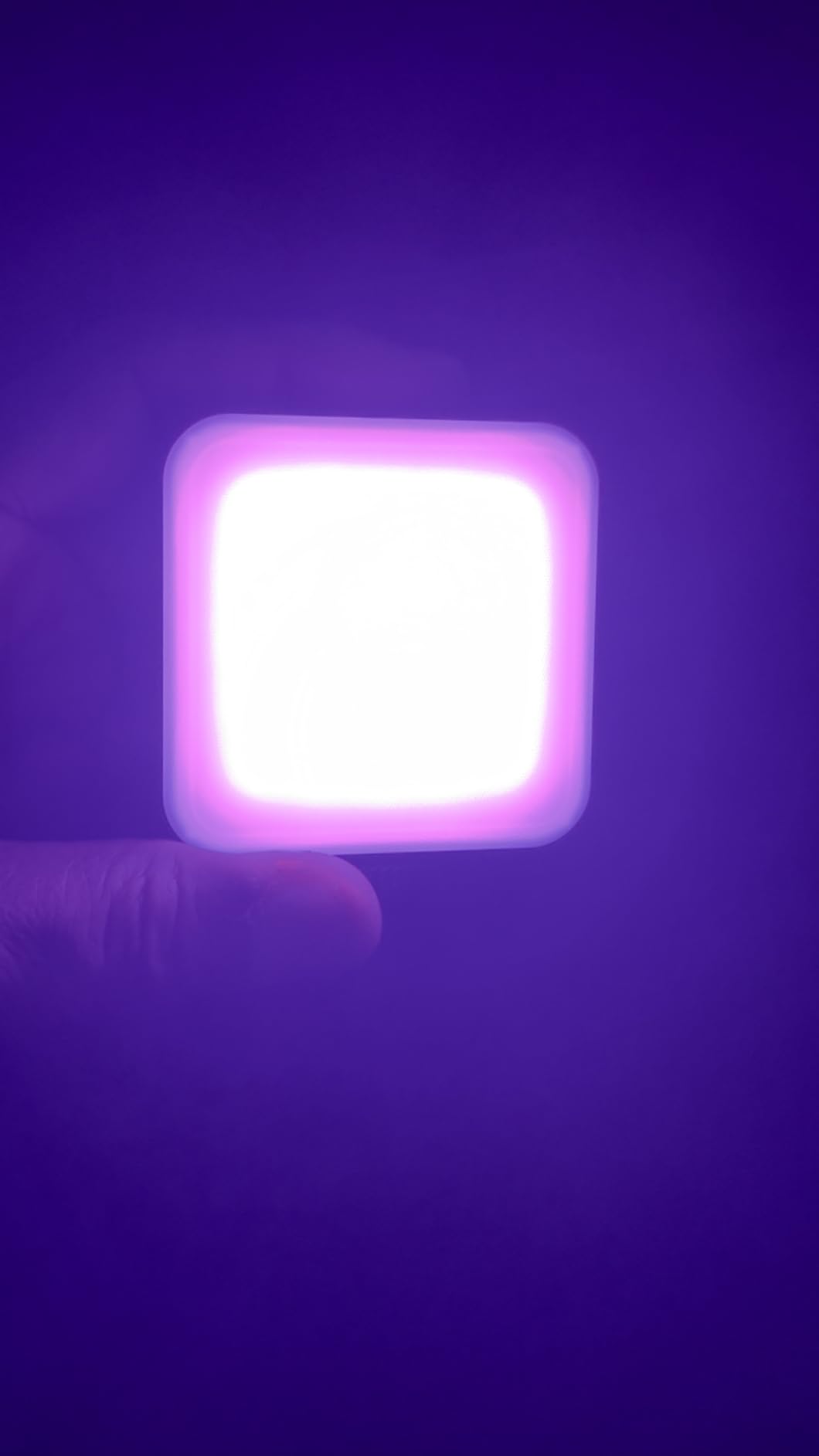NEEWER Magnetic RGB Camera Light, 360° Full Color RGB61 Small LED Panel Video Light with 3 Cold Shoe Mounts/CRI 97+/20 Scene Modes/2500K-8500K/2000mAh Portable Recording Photography Selfie Lighting customer photo 1