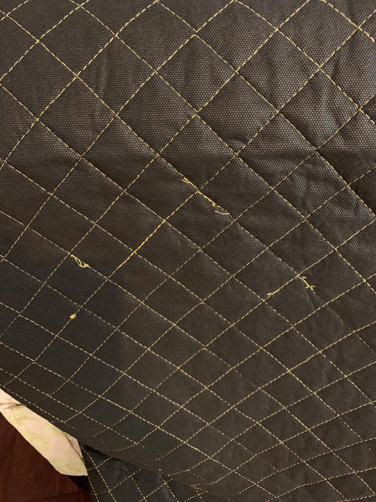 Cat 980411N Heavy Duty Moving Blanket, Non-Woven Utility Cover with Quilted Padding, Cargo Protection, Storage Furniture Packing 72 Inch by 60 Inch-980411N, Black customer photo 2