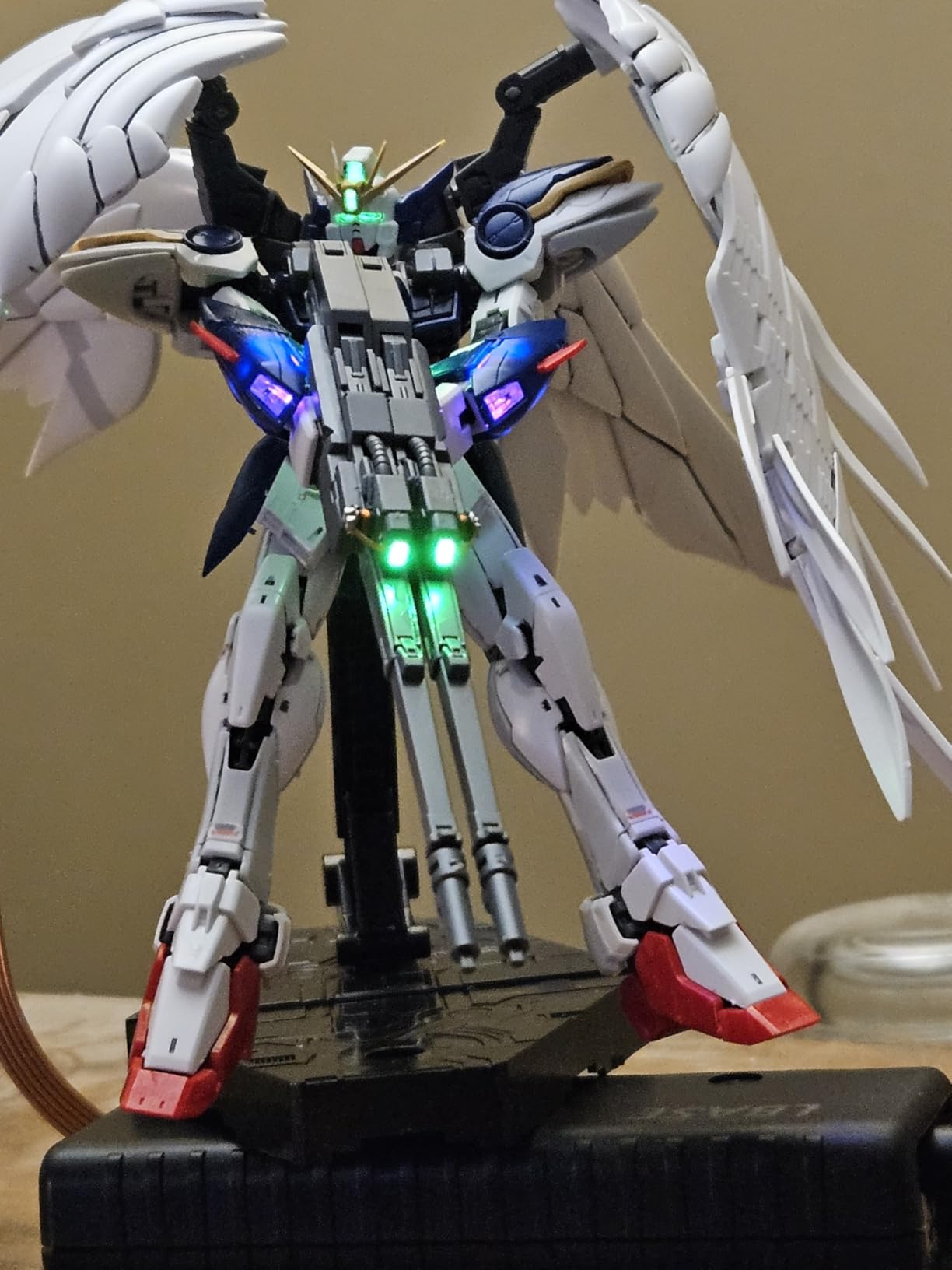 Wing Gundam Zero (EW), Gundam Wing: Endless Waltz, Bandai PG 1/60 Model Kit customer photo 2