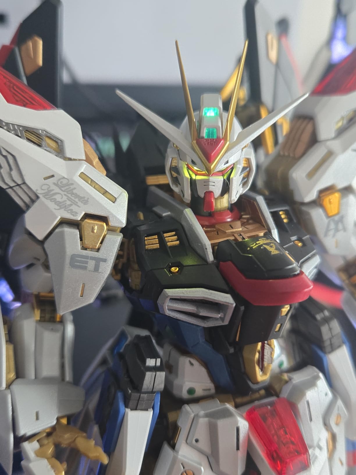 Bandai Hobby - Gundam Seed Destiny - Strike Freedom Gundam MGEX 1/100 Model Kit customer photo 2