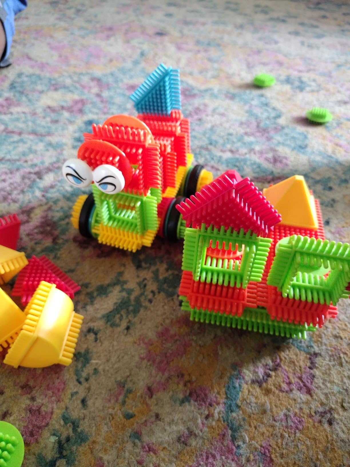 Contixo 144 pcs Bristle Shape 3D STEM Building Toys, Construction Learning Stacking Educational Block, Creativity Beyond Imagination, Inspirational, Safe & Durable, Recreational Toy for Kids Ages 3-8 customer photo 2