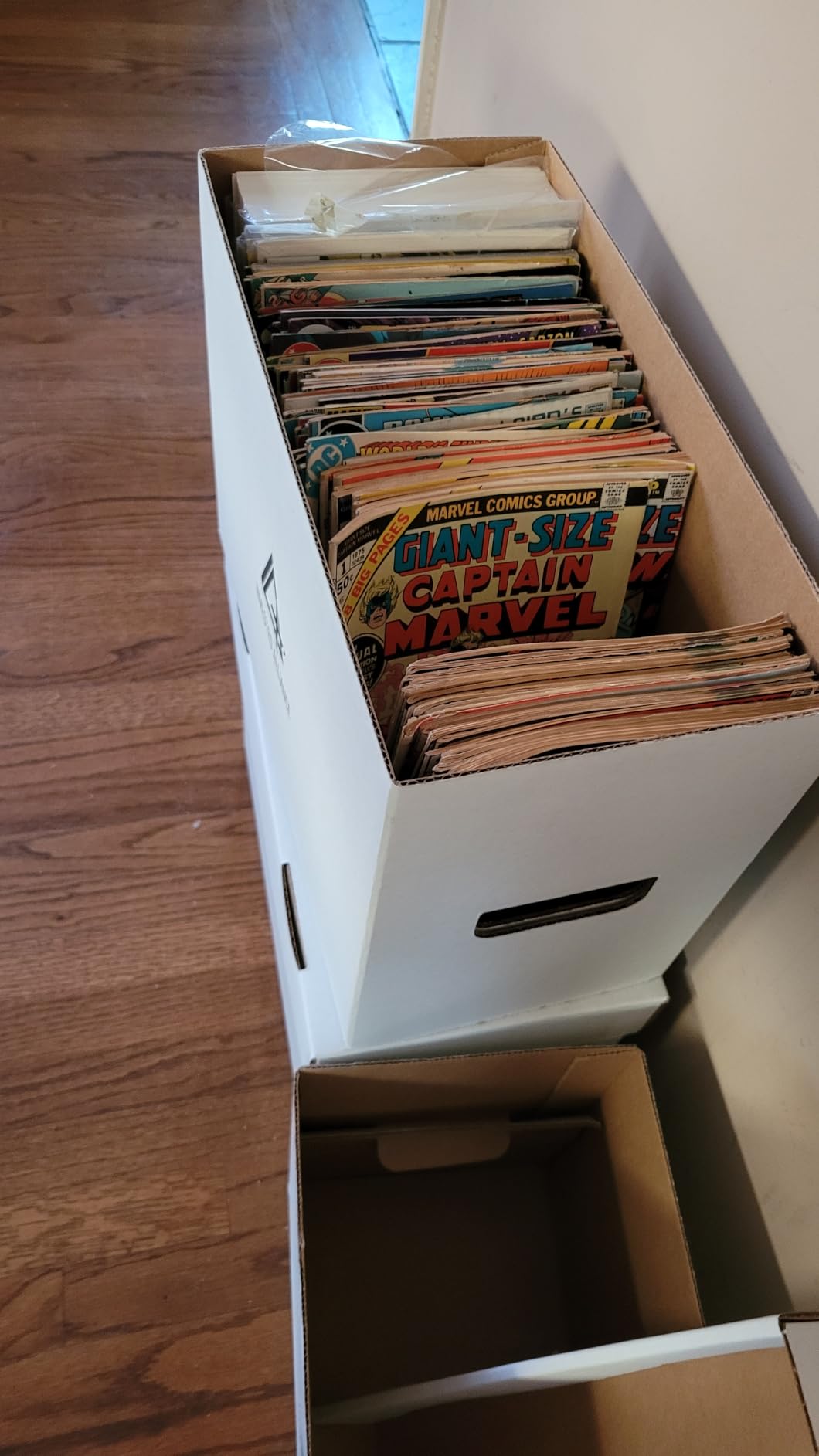 Invested Alliance Premium Short Comic Book Storage Box Organizer with Lid | Thick Cardboard, Fits 150-175 Current/Silver Age, Heavy Duty & Stackable customer photo 1