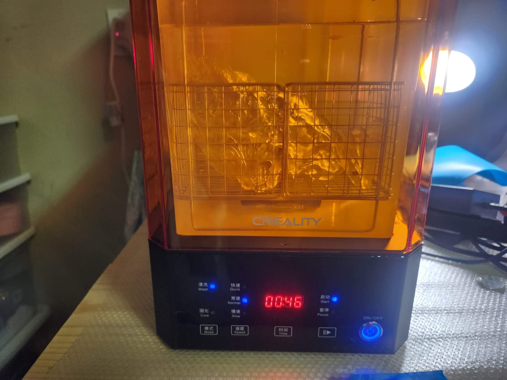 Creality Wash and Cure Station UW-01 2 in 1 Machine | Resin 3D Printer UV Curing Rotary Box Bucket for LCD/DLP/SLA Washing Size 7.48x6.06x7.87 inches customer photo 1