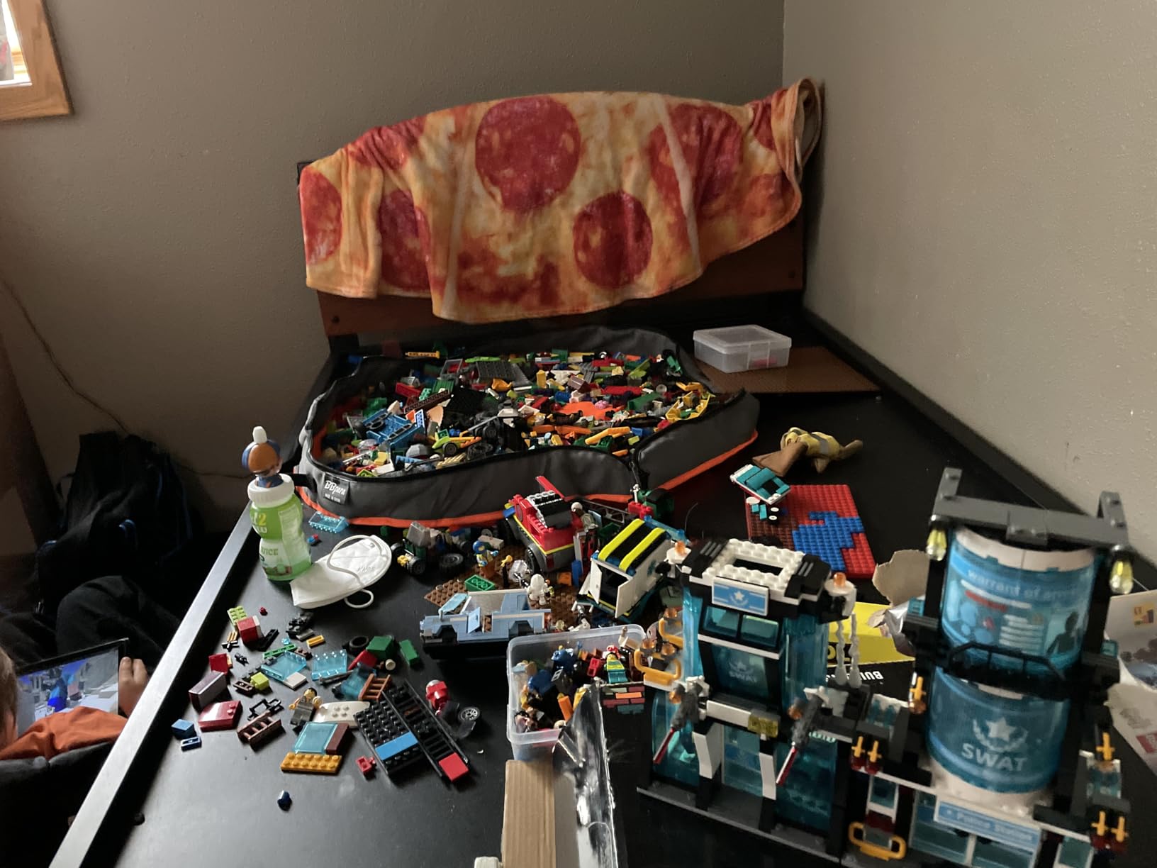 Toy Storage Bag and Play Mat for Building Bricks & Blocks - Portable Zipper Toy Storage Bag - Designed for Kids entertainment and toy storage to keep the room neat & tidy - Blue customer photo 2