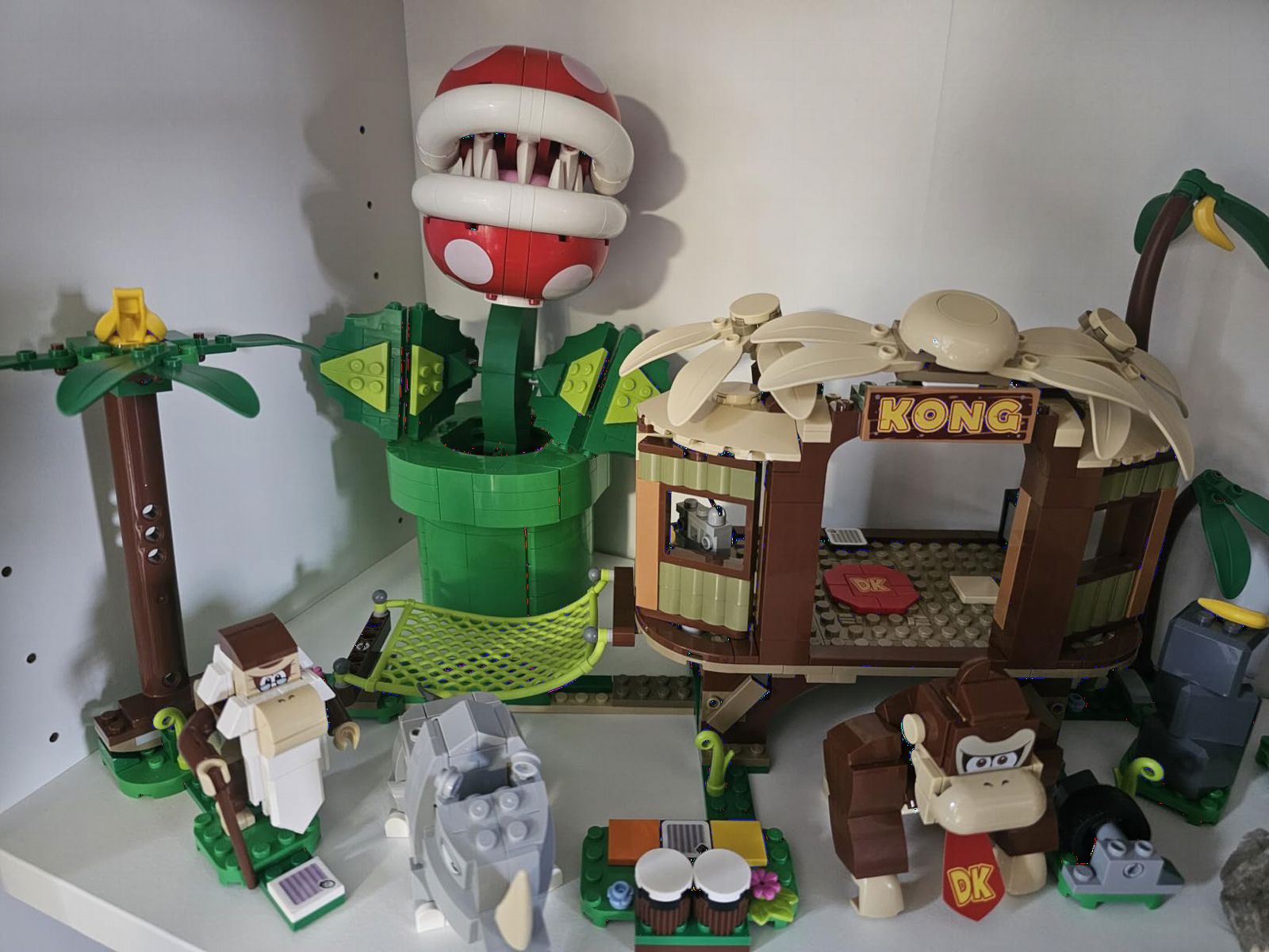 LEGO Super Mario Piranha Plant Building Sets for Adults - Mario Collectible for Men & Women, Ages 18+ Years - Gift for Birthdays - Bedroom, Home Office, or Book Shelf Decor - 71426 customer photo 1