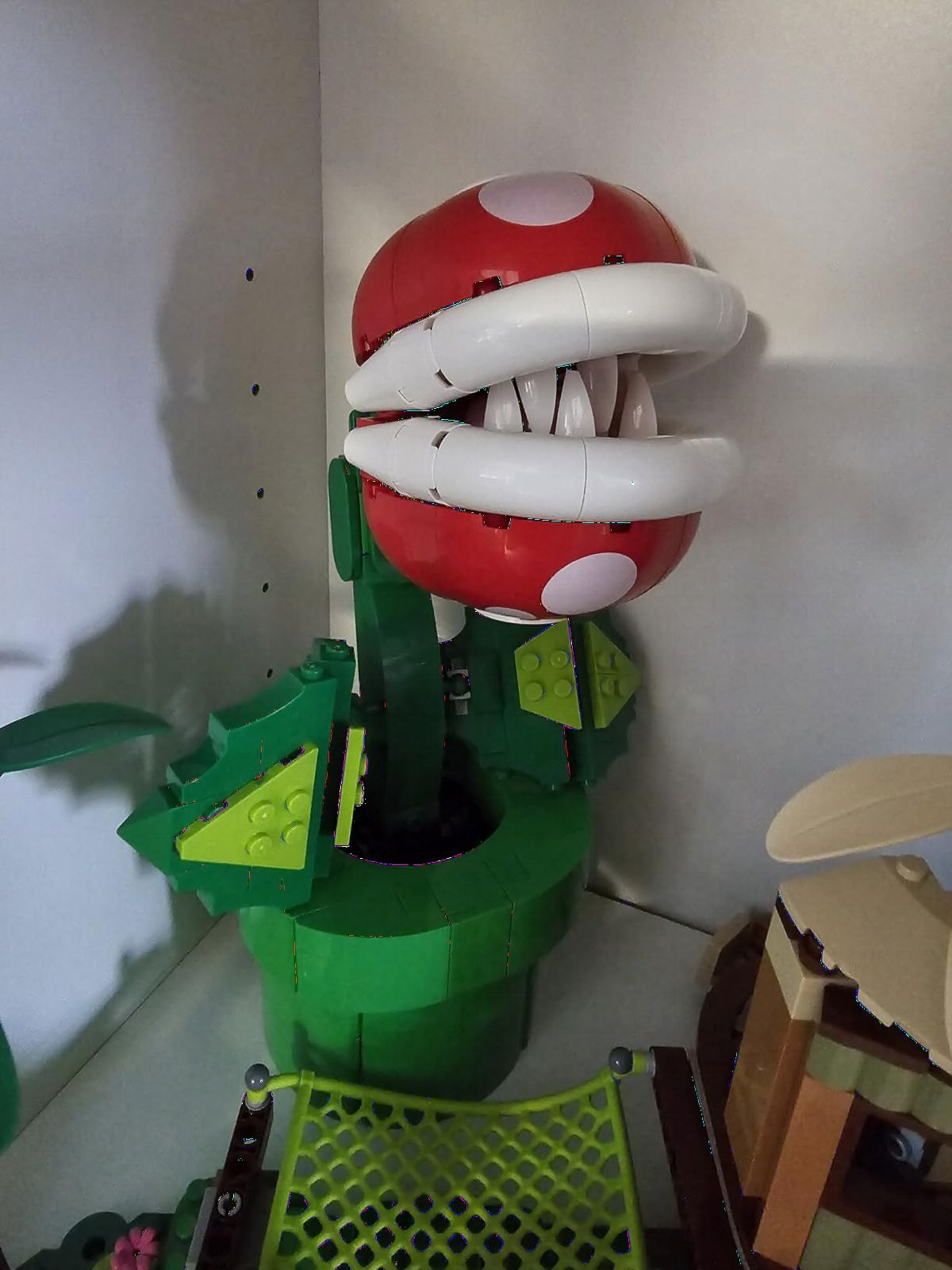LEGO Super Mario Piranha Plant Building Sets for Adults - Mario Collectible for Men & Women, Ages 18+ Years - Gift for Birthdays - Bedroom, Home Office, or Book Shelf Decor - 71426 customer photo 2