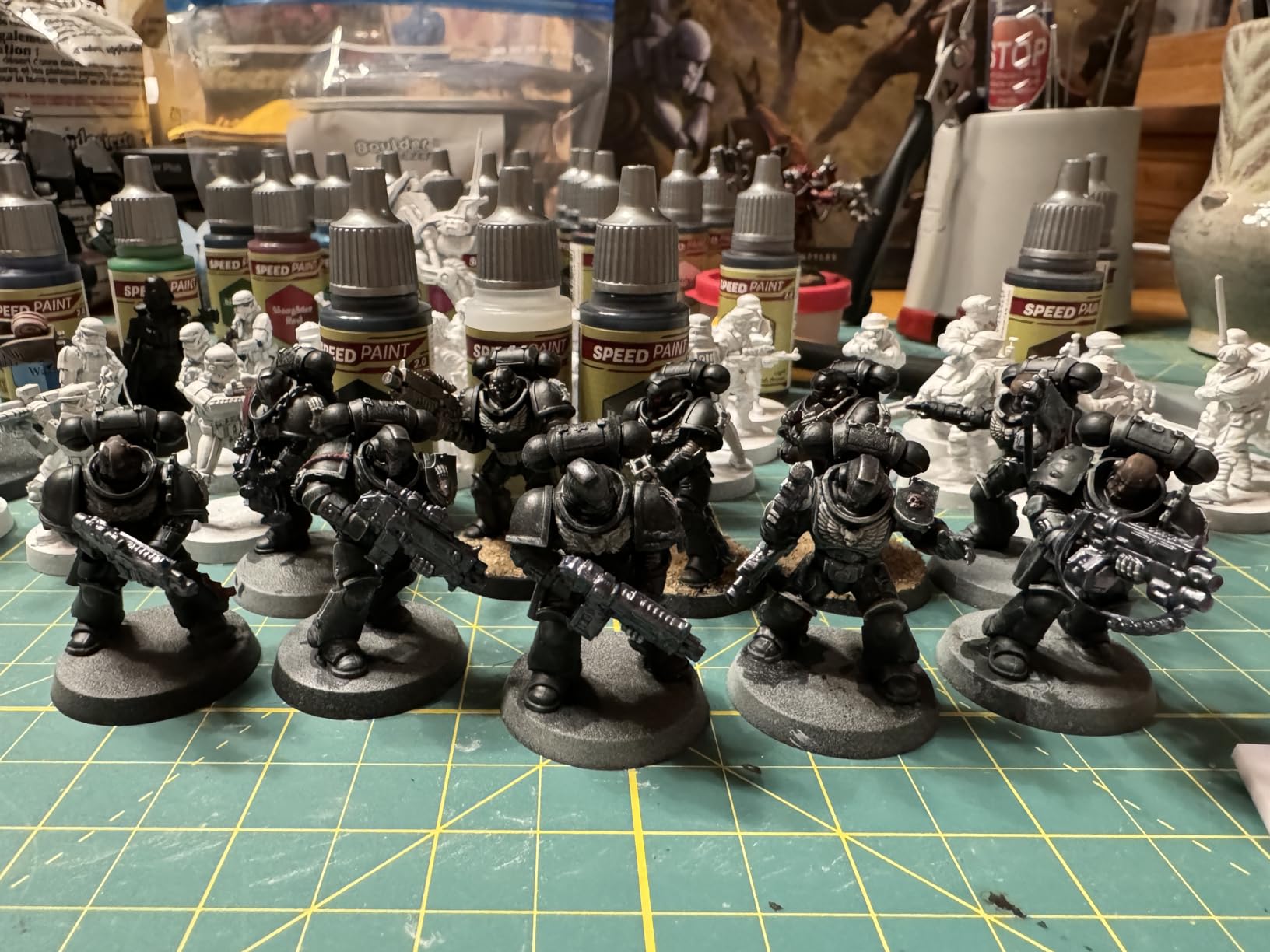 The Army Painter Speedpaint 2.0 Most Wanted Combo, Acrylic Contrast Set with 24 Dropper Bottles of 18 mL and 2 Brushes, for Miniature Painting customer photo 2