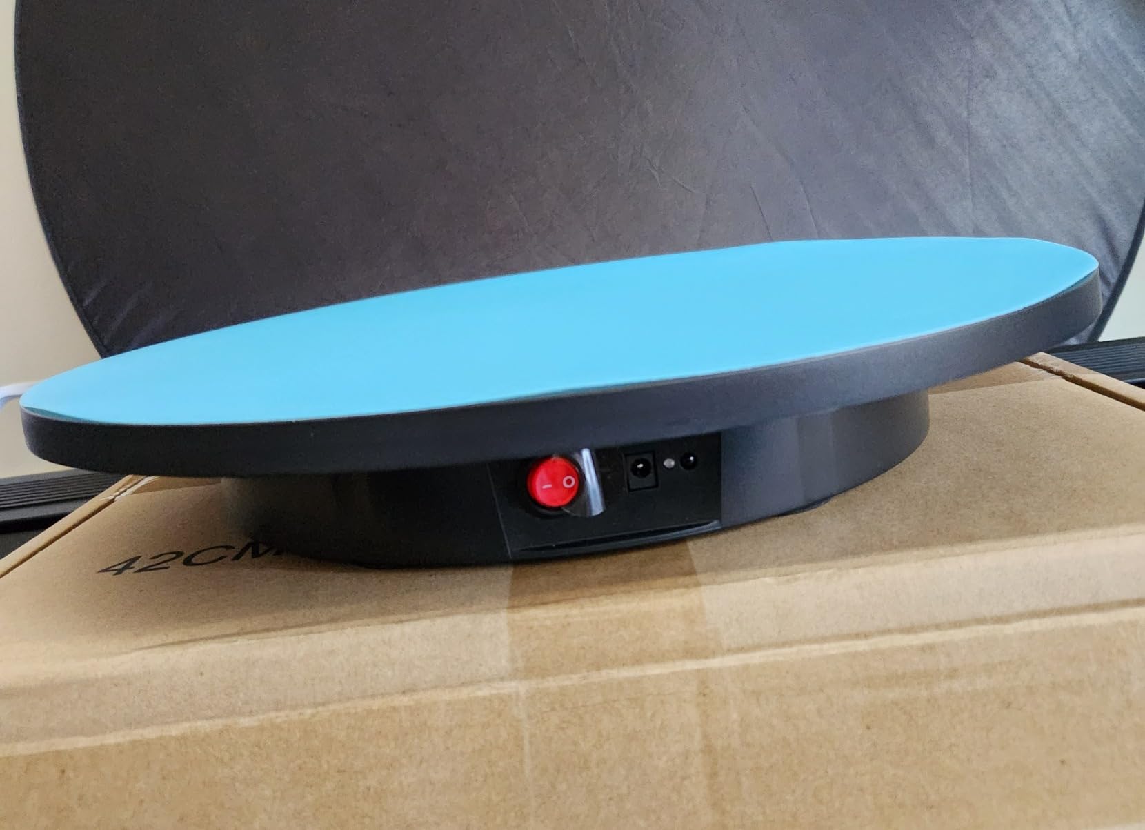 Cordless & Rechargeable Photography Turntable 16.5inch/220lbs | Motorized Rotating Display Stand 360 Degree with Remote Control Electric Turntable for Products Photo or Short Video (Black) customer photo 2