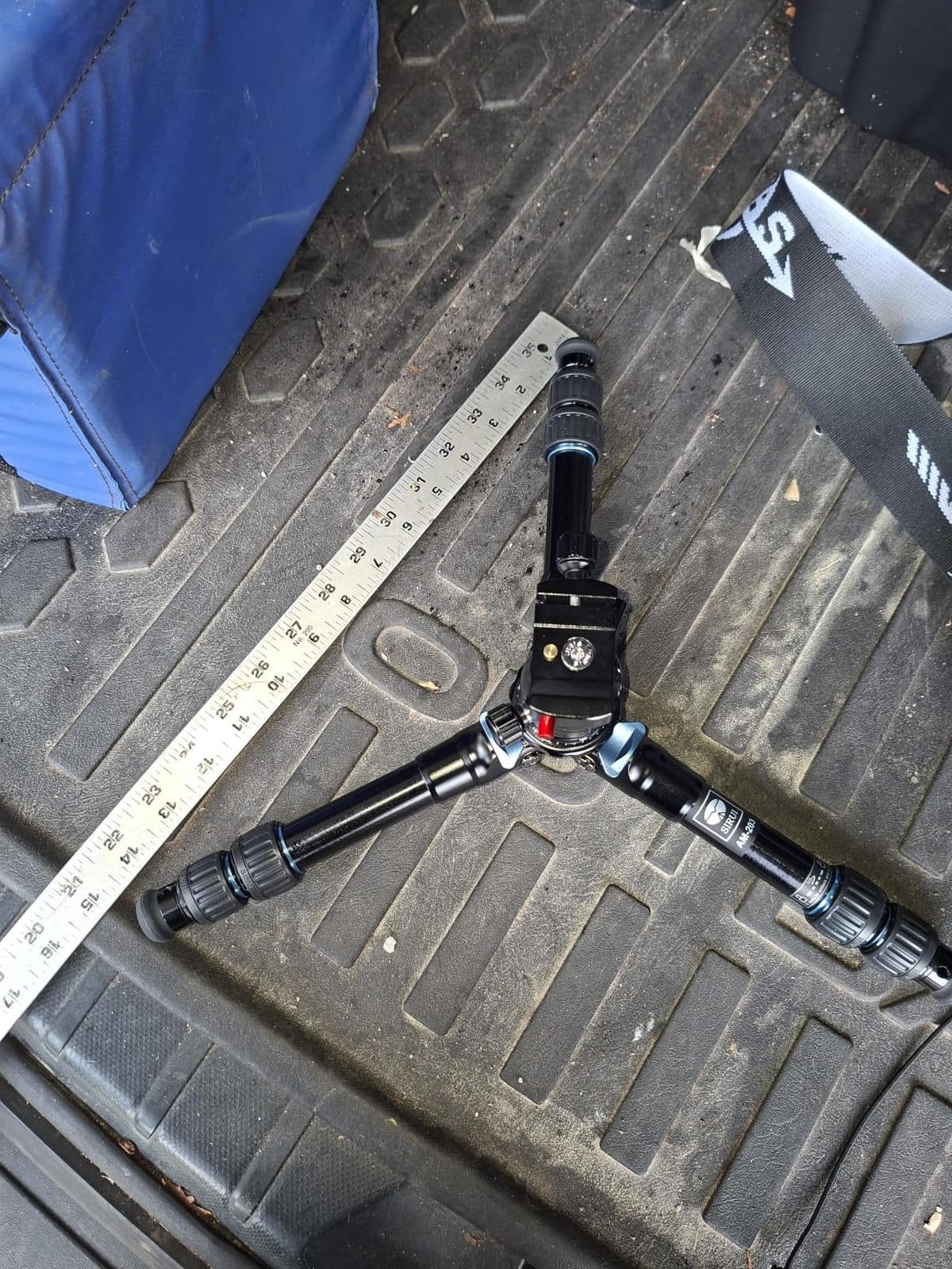 SIRUI AM-203 Aluminum Mini Travel Tripod, B00K Ball Head, 360° Panoramic | 20LB Load, 16.7