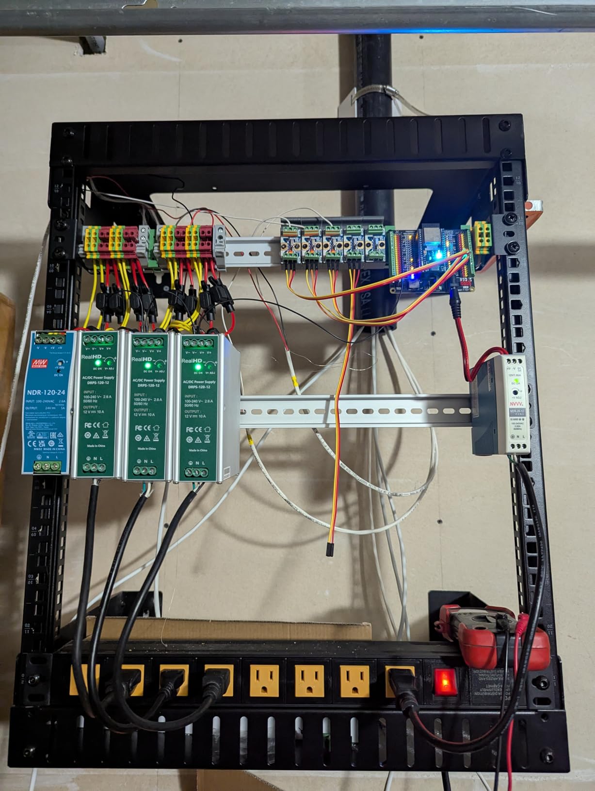 Freenove Breakout Board for ESP32 ESP32-S3 Development Board Protoboard | Terminal Block Shield HAT with Pin Header, GPIO Status LED, Multiple 5 V 3.3 V Power Outputs customer photo 2