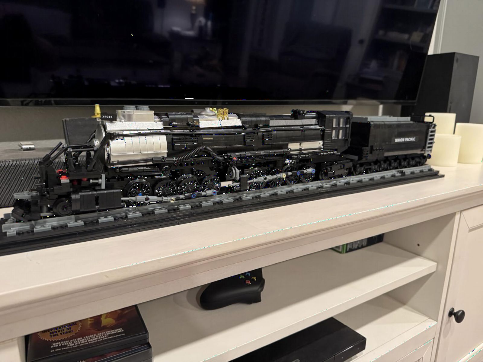 Nifeliz Big Boy Locomotive, Articulated Steam Locomotive Building Block Set, Legendary Steam Train Display Kit for Gift Giving (1,818 Pieces) customer photo 1