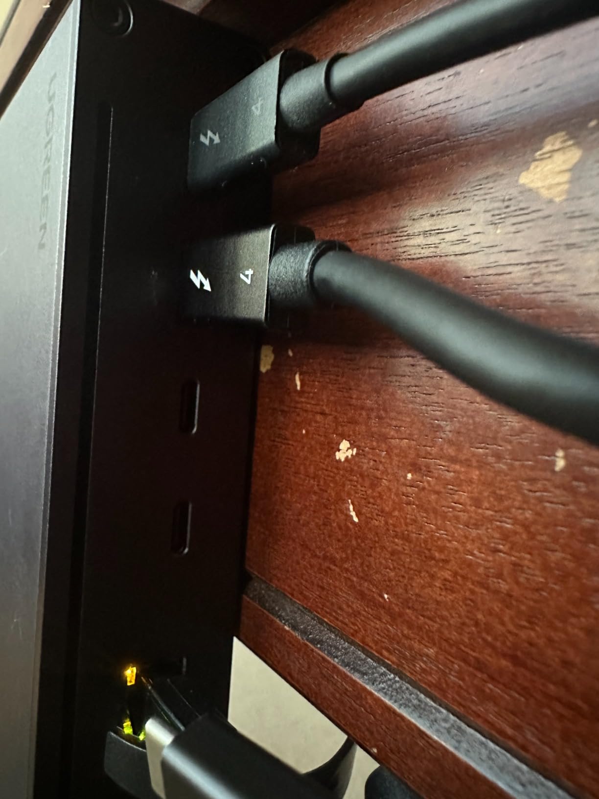 UGREEN 8-in-1 Thunderbolt 4 Docking Station, Dual 4K@60Hz, 3xTBT4, 40Gbps customer photo 1