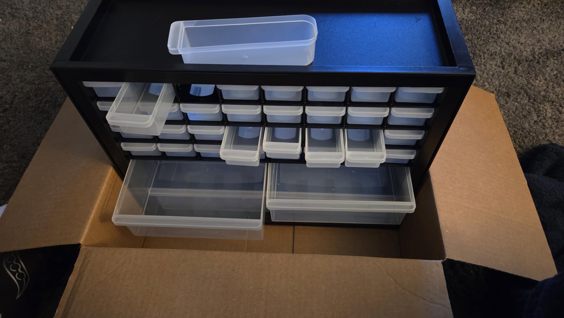 IRIS USA 36-Drawer Storage Cabinet, Garage Tool Screws, Made in USA, Black customer photo 2