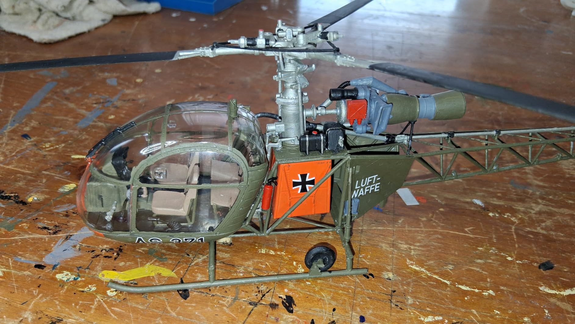 Revell Alouette II 1:32 Scale Helicopter Model Kit (191 Pieces) customer photo 2
