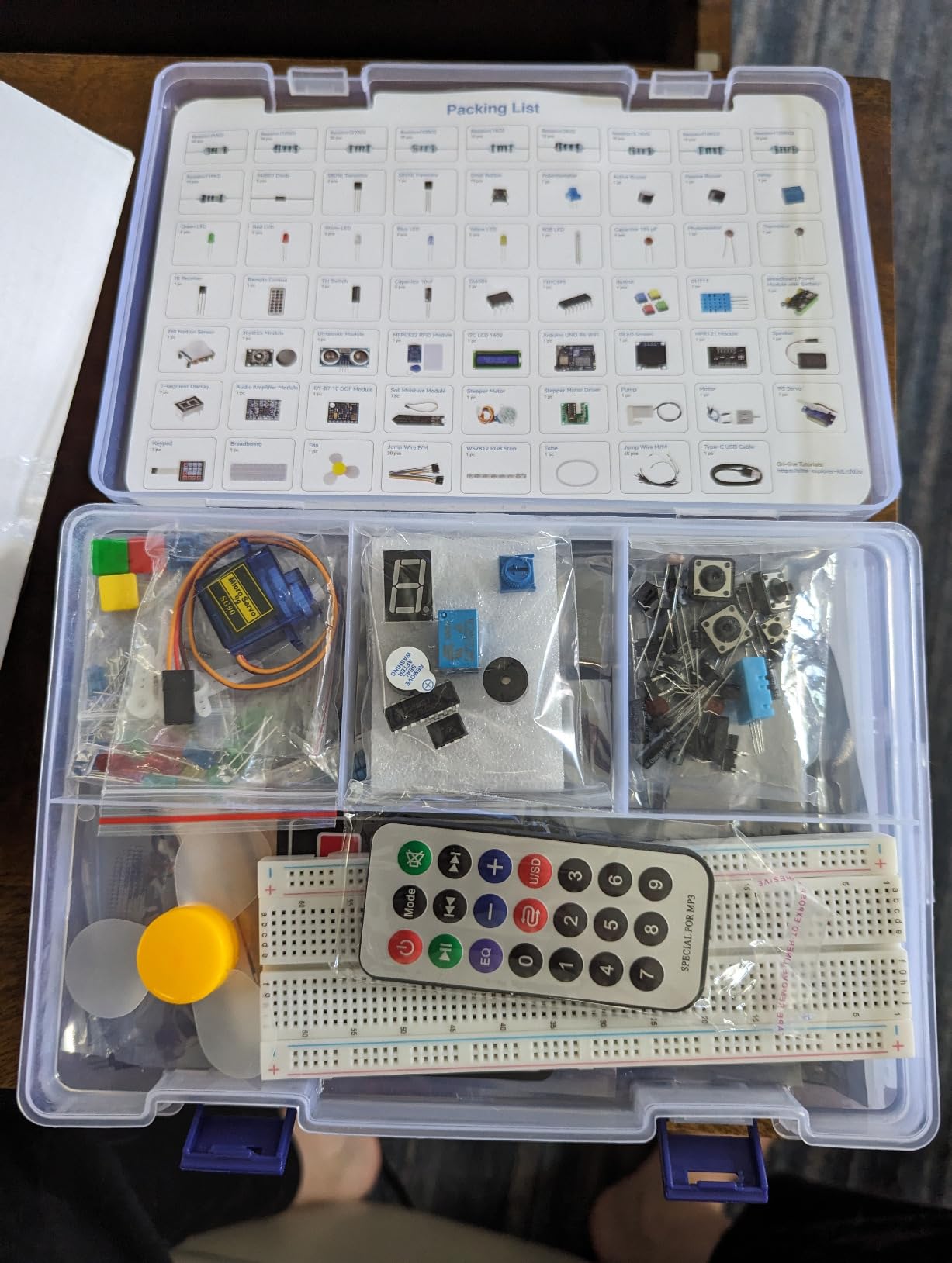 SunFounder Elite Explorer Kit with Original Arduino Uno R4 WiFi, RoHS Compliant, Bluetooth IoT ESP32 IIC LCD1602 OLED, Super Starter Kit, Online Tutorials & Video Courses for Beginners & Engineers customer photo 2