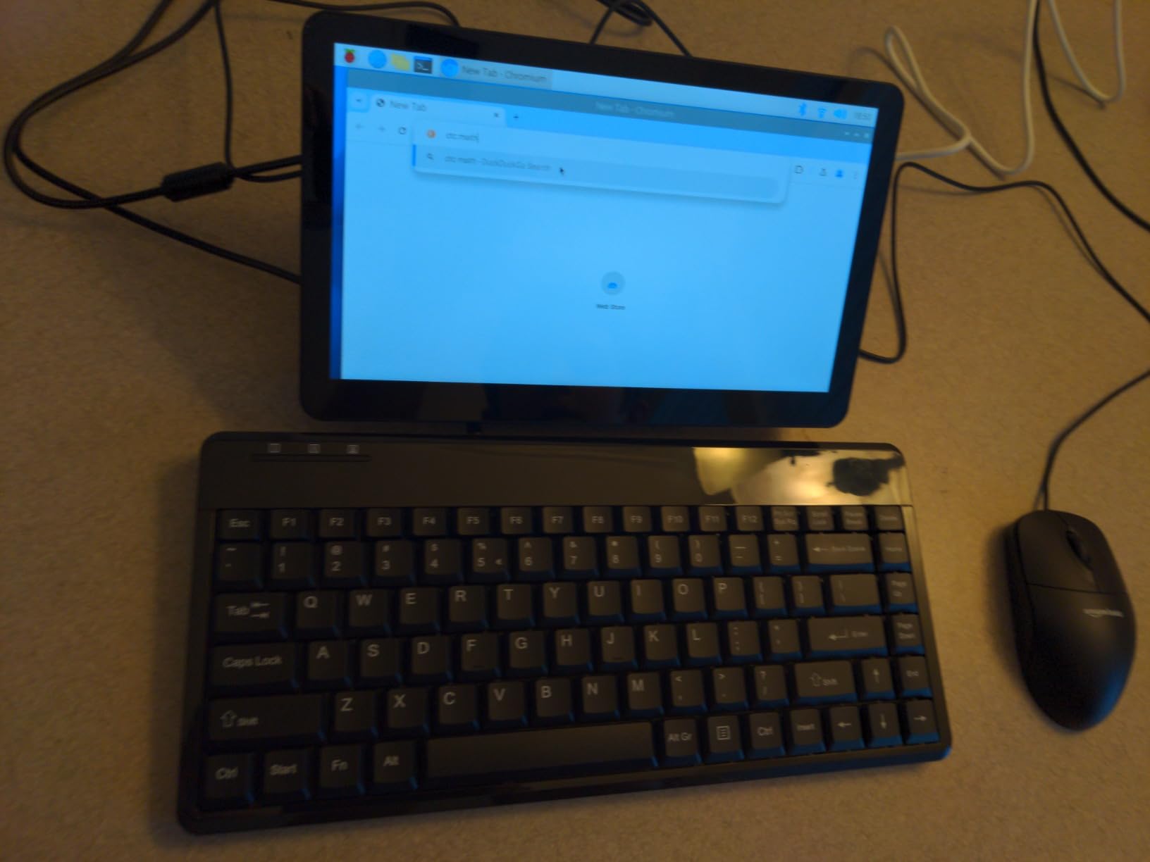 CanaKit Raspberry Pi 5 Starter Kit PRO - Turbine Black (128GB Edition) (8GB RAM) customer photo 2