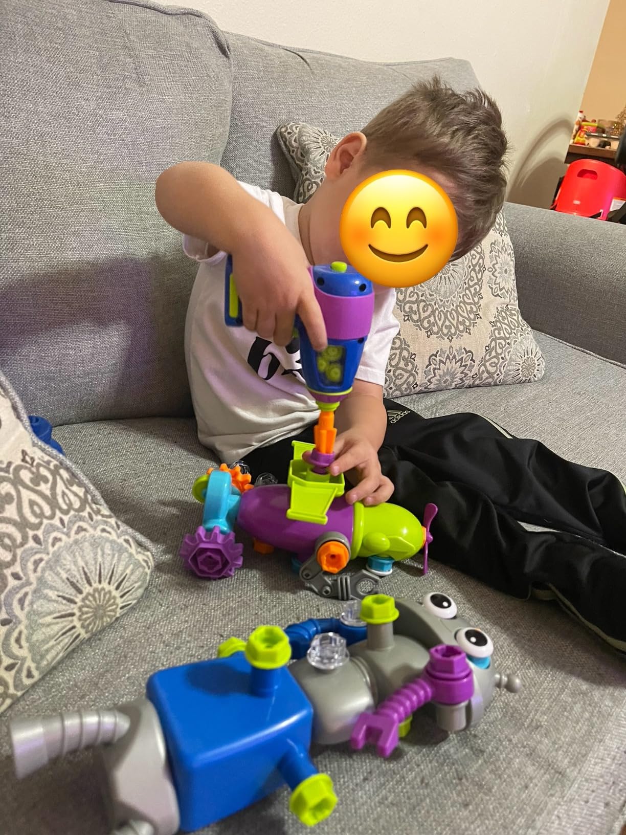 Educational Insights Design & Drill Robot Workshop - Construction Toys & Tools for Kids, Robot Toy Building Sets, Kids' Tool Set with Real Electric Drill Toy, Take Apart STEM Set, Gifts for Ages 3+ customer photo 2