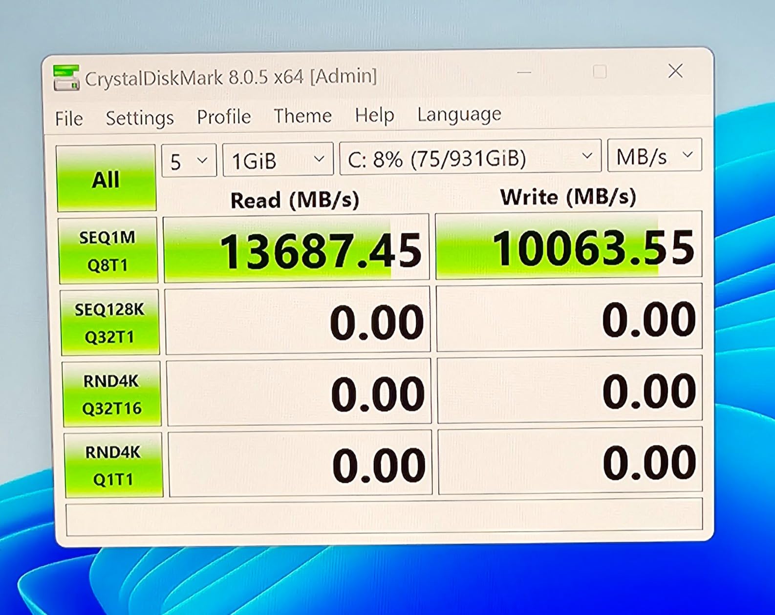 Crucial T705 PCIe Gen5 NVMe 2TB SSD, Up to 14,500MB/s (CT2000T705SSD3) customer photo 1