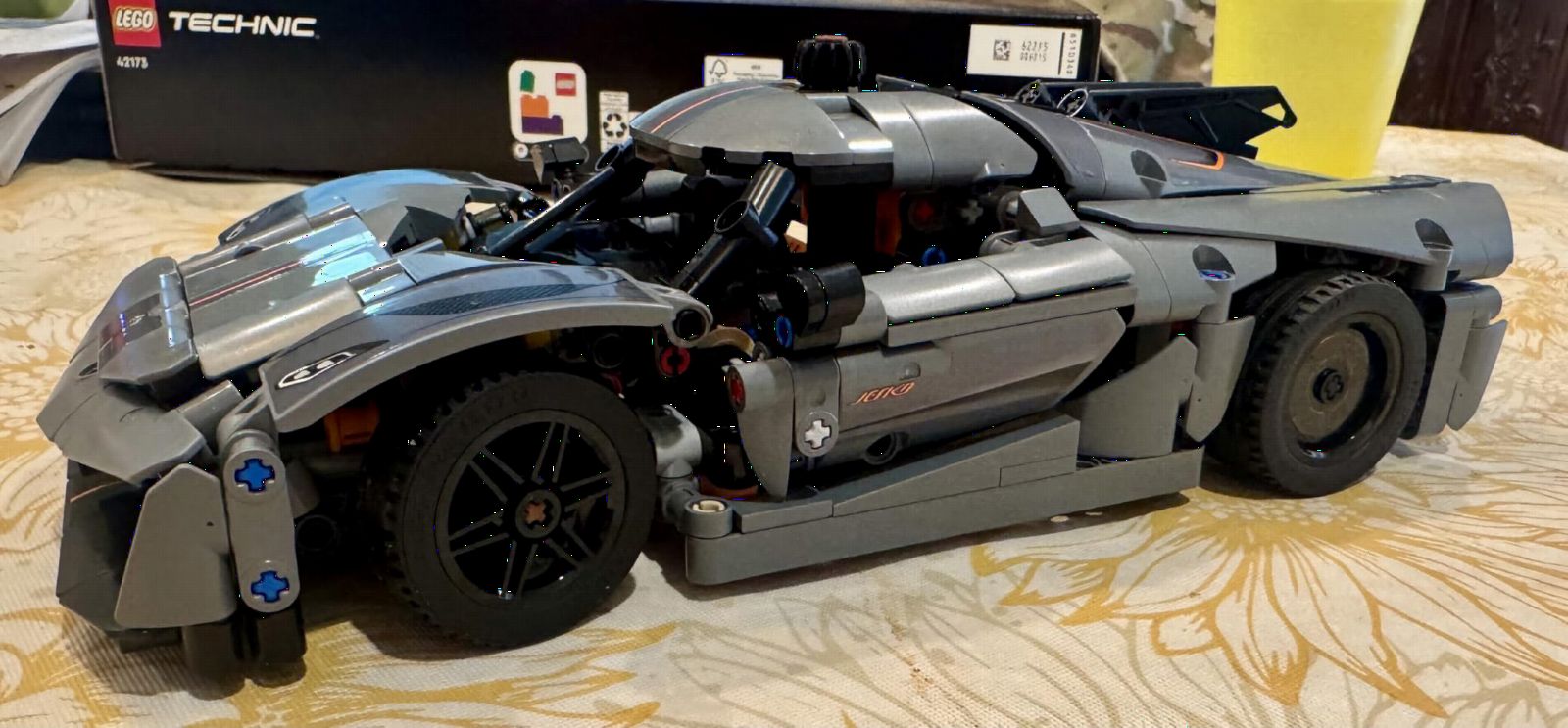 LEGO Technic Koenigsegg Jesko Absolut Grey Hypercar, Sports Car Building Set for Boys and Girls, Vehicle Racing for Kids, Buildable Model Kit, Sport Car Toy, Motor Enthusiasts' Gift, 42173 customer photo 2