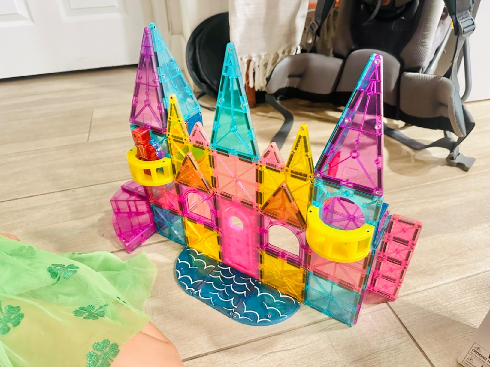 Castle DLX 48-Piece Magnetic Construction Set, The Original Magnetic Building Brand customer photo 2