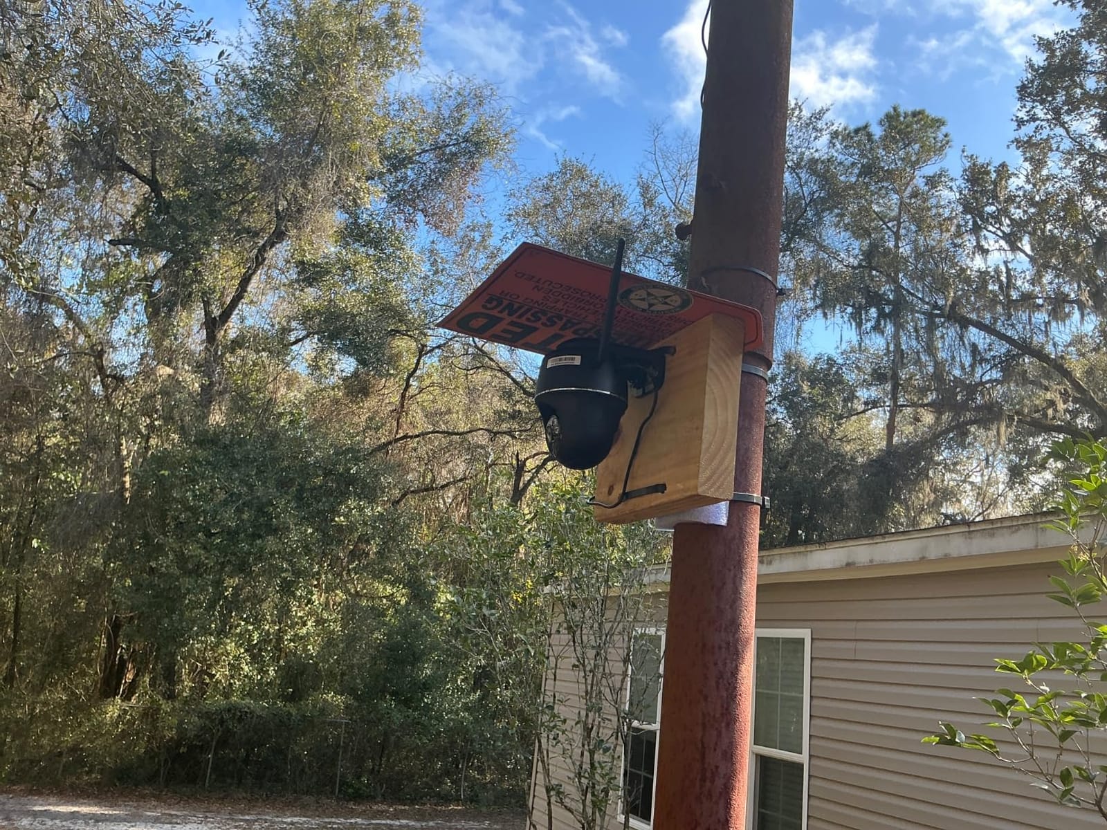 REOLINK Argus PT Ultra First 4K Solar Security Cameras Wireless Outdoor customer photo 2