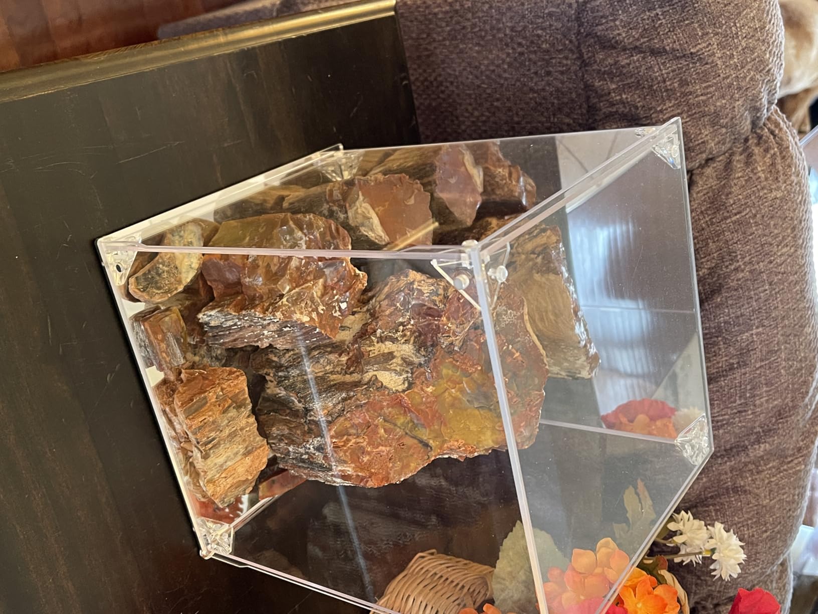 Clear Acrylic Display Case with Mirrored Back and Base, UV Protected Acrylic Box with Magnetic Door, Dustproof Display Box Showcase for Collectibles, Figures, Models, Toys (6x6x10inch) customer photo 2