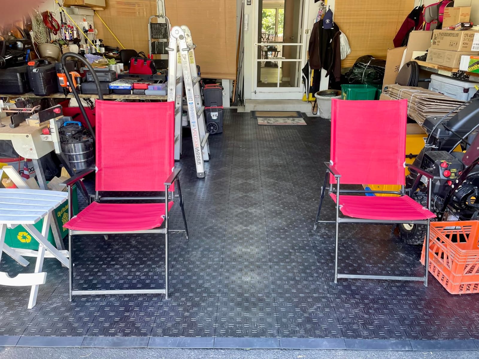 VEVOR Garage Floor Tiles 12 x 12 x 0.53 inch, Interlocking Design Double-Sided Texture Non-Slip Sturdiness, for Garages, Basements, Repair Shops, Graphite Gray, 50 Pack customer photo 2