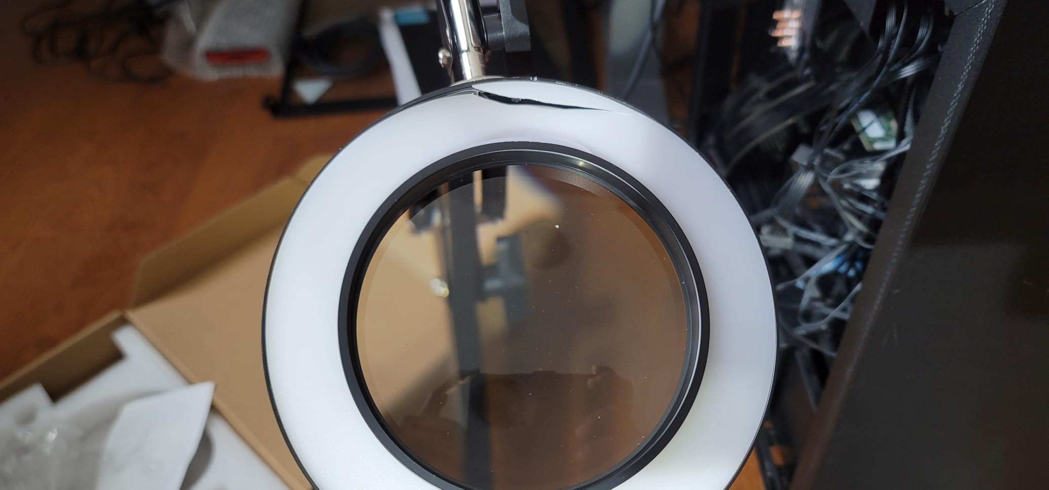 LED Magnifying Desk Lamp with Stand and Clamp for Repair, Crafts, Reading, 5-Diopter Glass Lens, 3 Color Modes, Stepless Dimming, Adjustable Swivel Arm customer photo 2