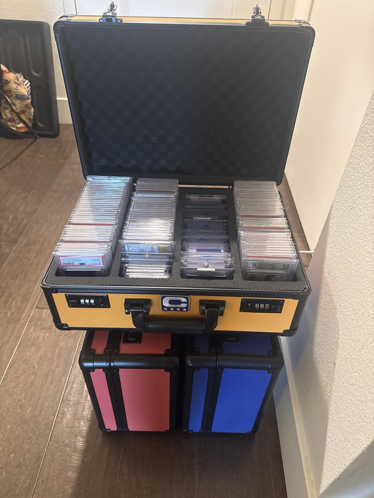 160+ Premium Graded Card Storage Box - PSA Slab Case for Trading Cards, Sports Cards - Baseball, Football, Pokemon, MTG, TCG Card Storage - Top Loader Compatible, Reinforced Aluminum Case with Lock customer photo 1