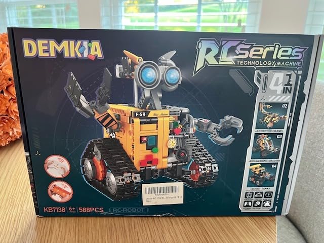 STEM Robotics Kit for Kids 8-12, App & Remote Control Robot Building Kit | 4 in 1 Rechargeable RC Robot Toy, 588 Pieces Engineering Kit, Build & Rebuild Models, Birthday Gifts for Boys Girls customer photo 2