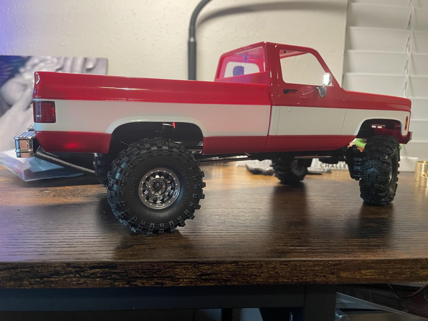 FCX18 FMS 1/18 Chevrolet K10 RC Truck, Officially Licensed 4WD RC Crawler 2 Speeds Switch with LED Lights, Off-Road RC Model for Adults (Red) customer photo 1