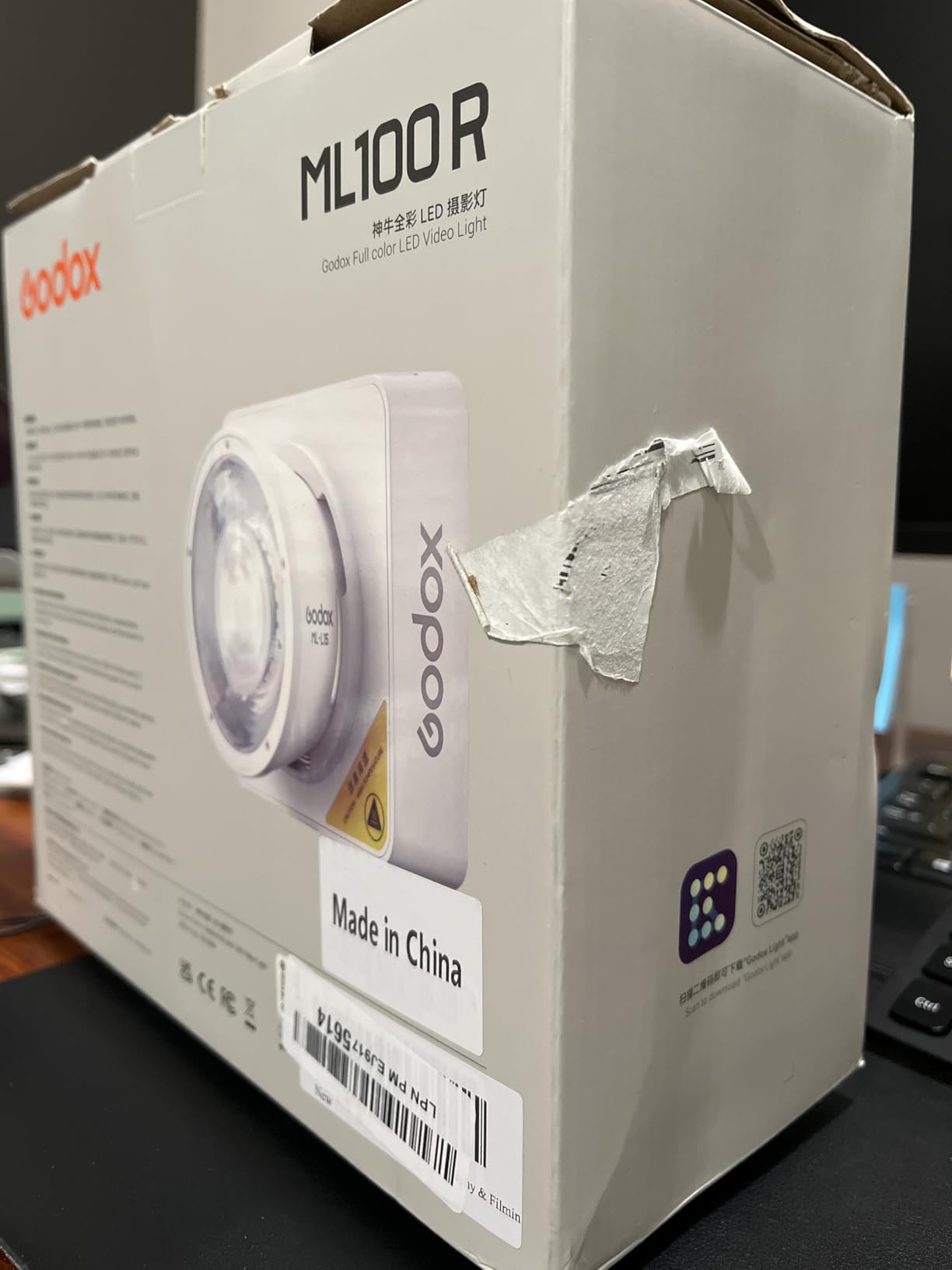 Godox ML100Bi Kit 120W LED Video Light with Battery Grip customer photo 1