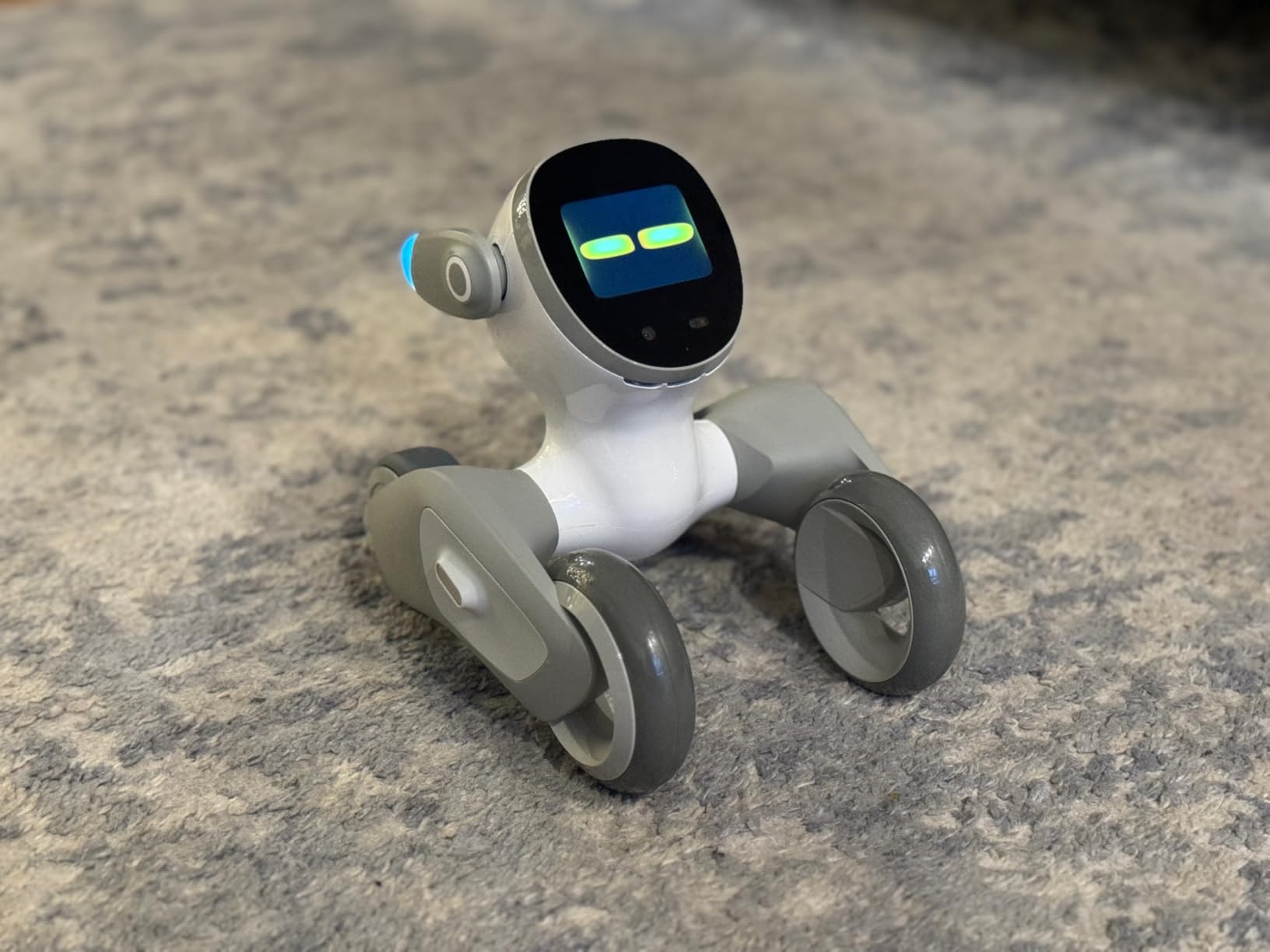 Loona Robot Pet Dog ChatGPT-4o Smart AI-Powered Companion Voice & Gesture Control, Real-Time Interaction Robotics Toys for Kids - Includes Charging Dock customer photo 1