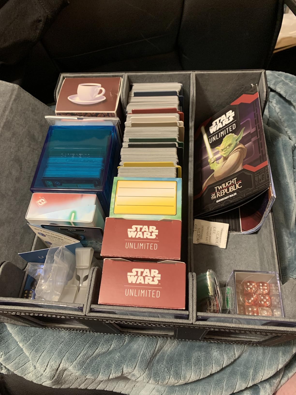 UAONO Trading Card Storage Box with Commander Display; 2400+ Deck Box for MTG with Removable Cover; Top Loaders Card Case fits Magic TCG PTCG Sports Cards; 24 Dividers, 4 Stoppers (Black, Grey) customer photo 1
