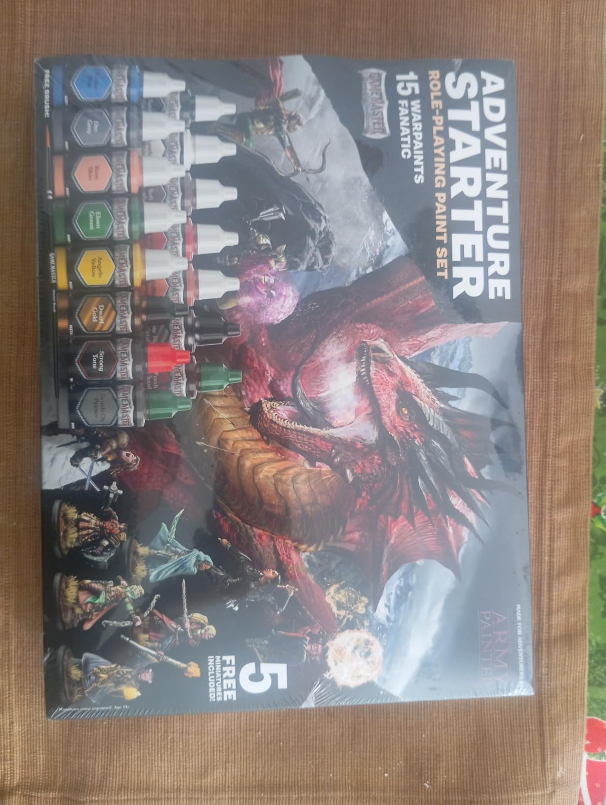 The Army Painter, GameMaster: Adventure Starter Role-playing Paint Set, 15 x 18ml Warpaints Fanatic Acrylic paints, incl. a Brush-On Primer, 5 FREE Miniatures & 1 Brush - For Warhammer & Dnd customer photo 1