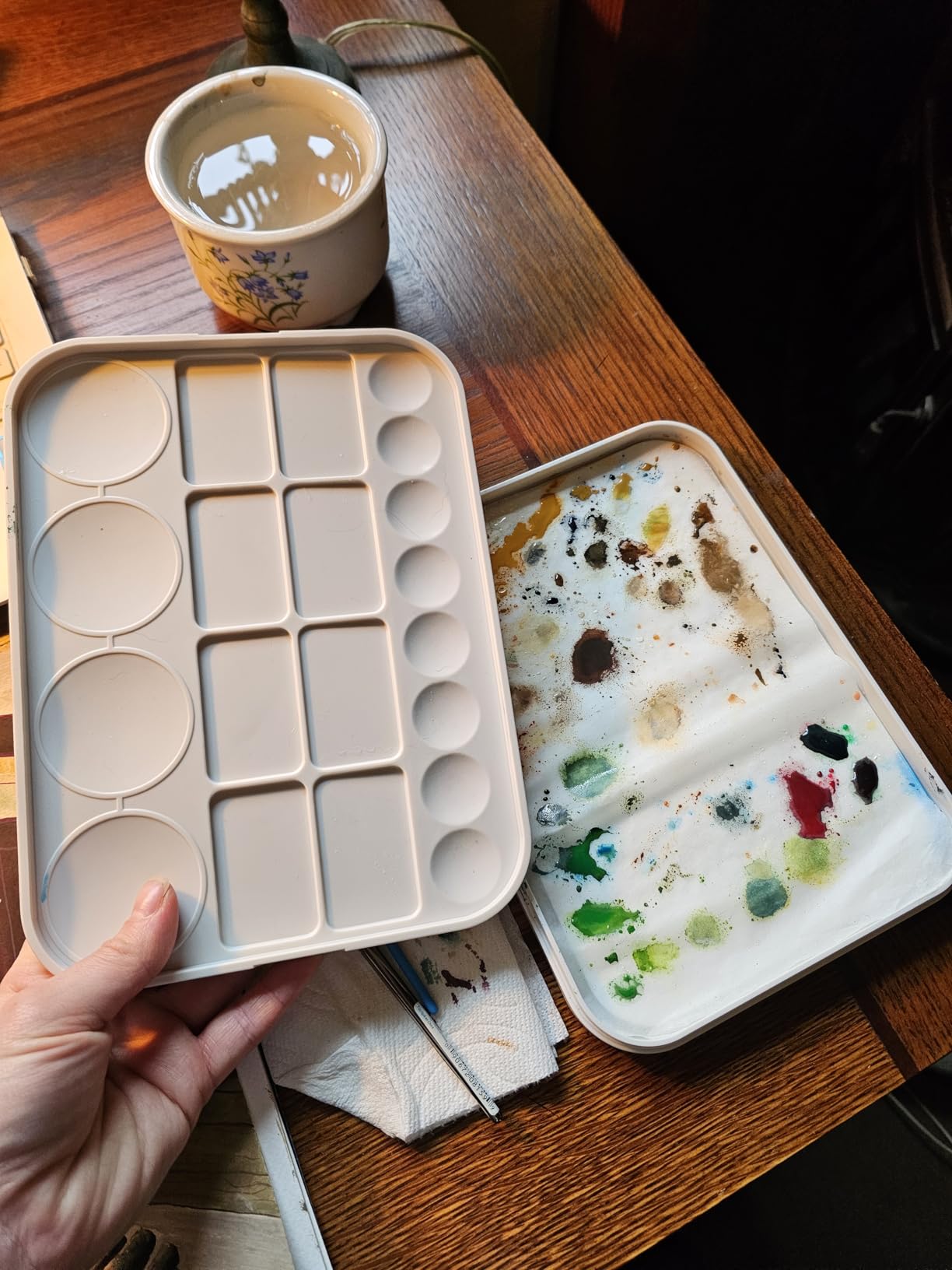 Wet Palette for Miniature Painting and Acrylic Water-Based Paints | Includes 2 Foam Sponges + 50 Semi-Waterproof High-Grammage Sheets | Ideal for Miniature Painting and Modeling Projects customer photo 1