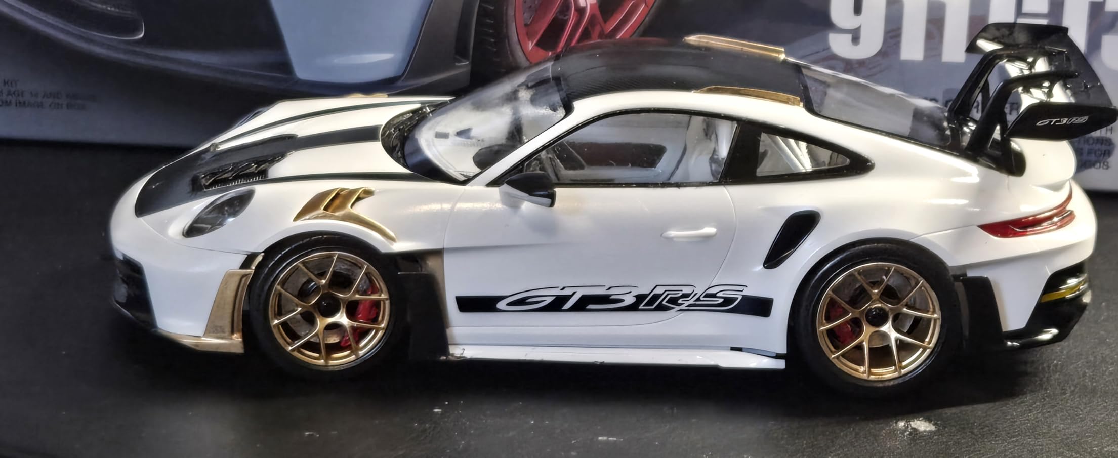 TAMIYA 1/24 Porsche 911 GT3 RS 992 TAM24370 customer photo 2