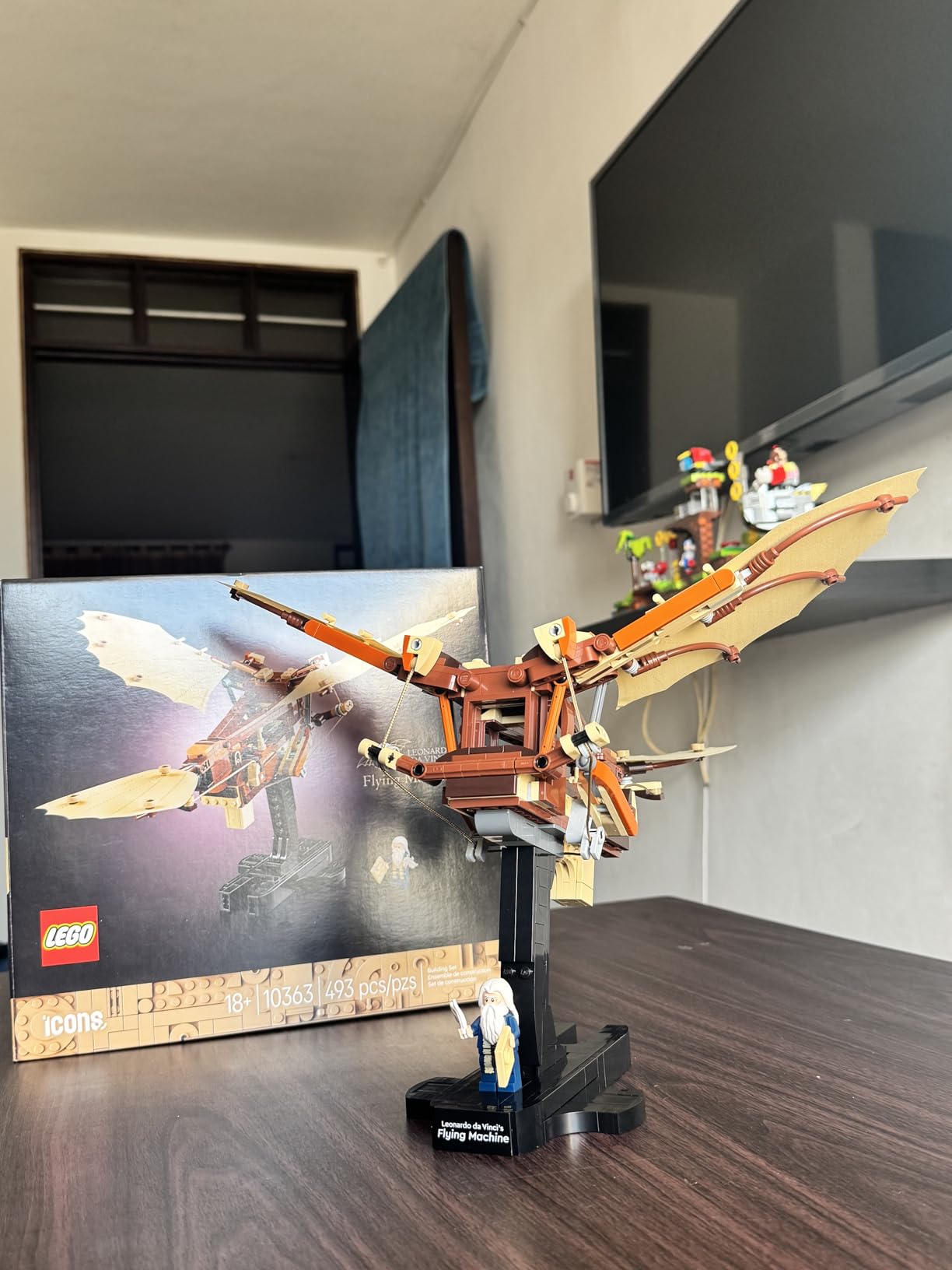 Icons Leonardo da Vinci's Flying Machine DIY Kit - Ornithopter Building Set for Adults, Ages 18+ - Craft for Home or Office Decor with Display Stand - Gift Idea - 10363 customer photo 1