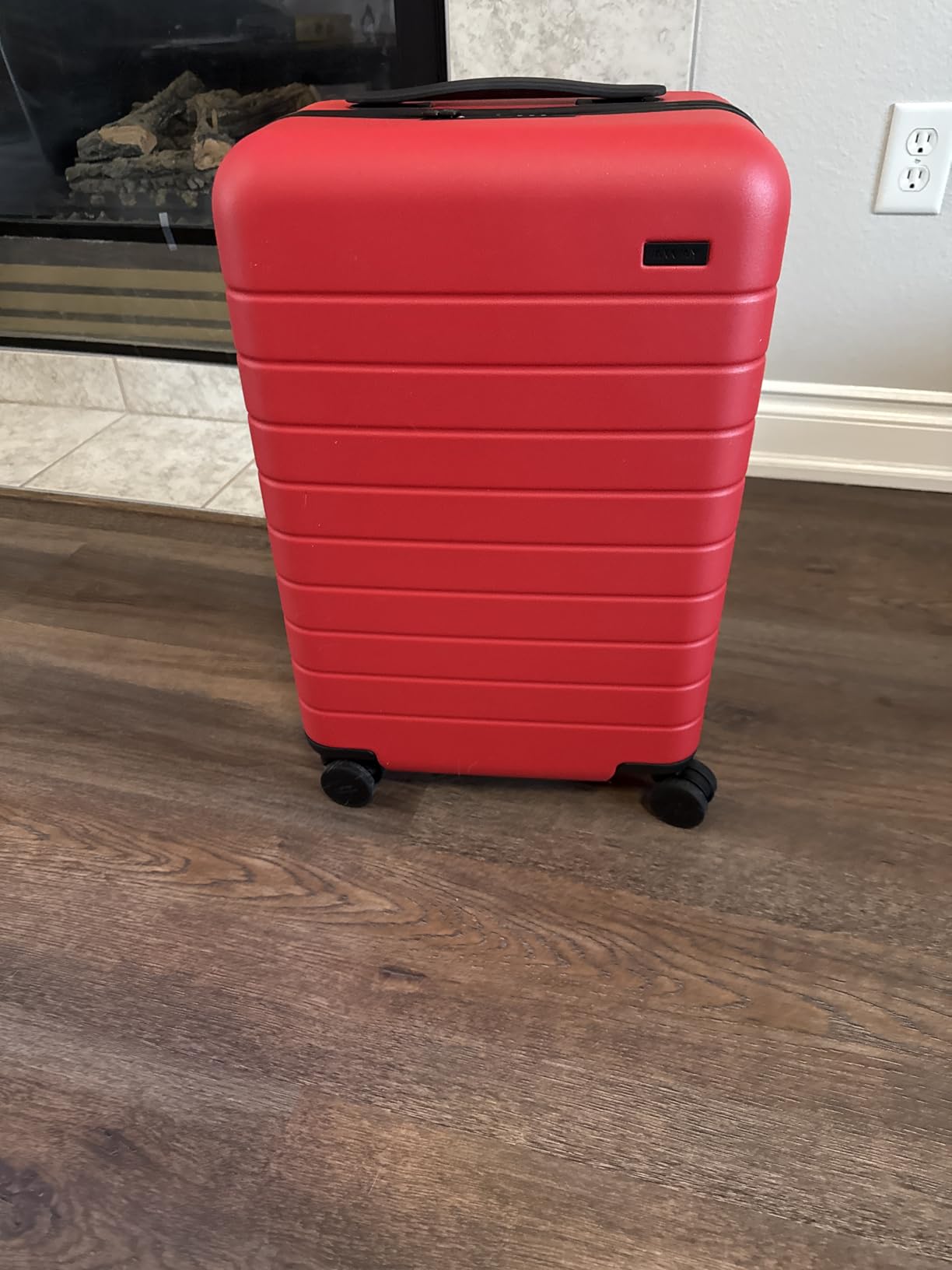 The Carry-On Luggage, 22-inch Lightweight Hardside Spinner Suitcase customer photo 2
