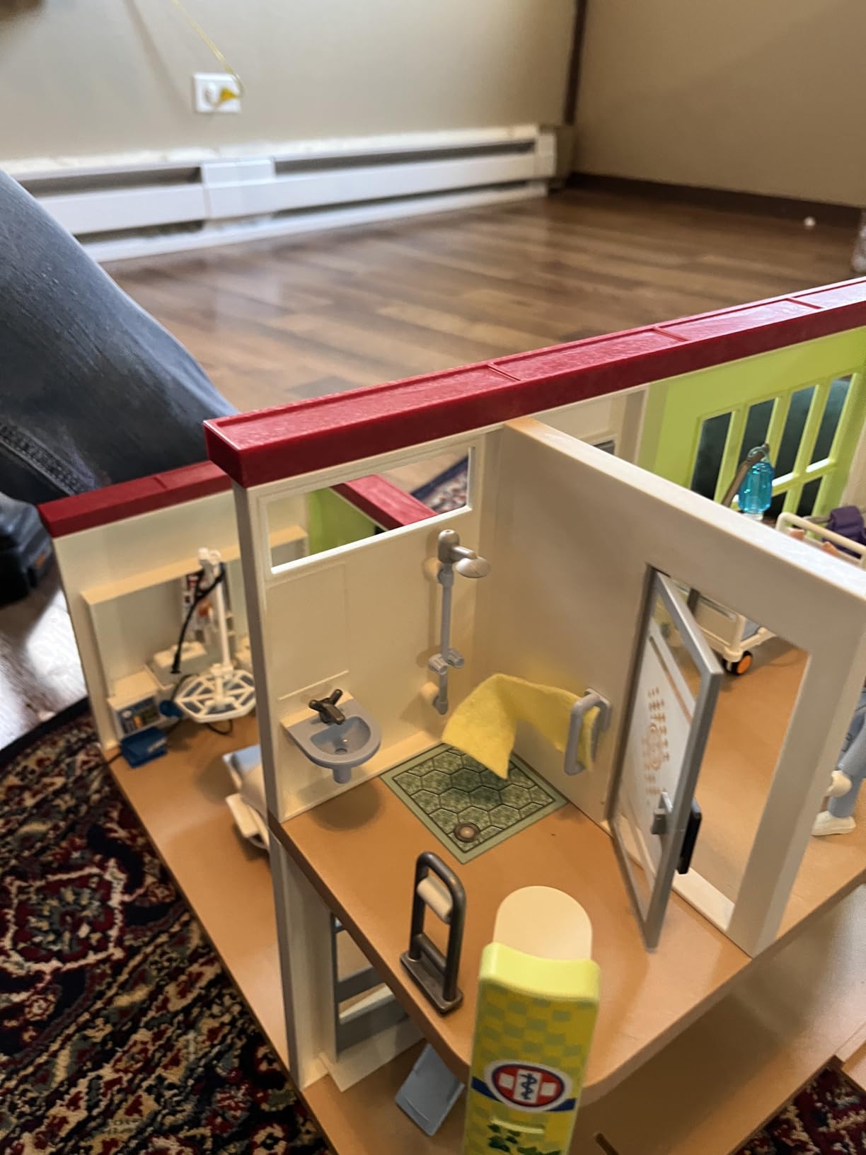 Little Live Pets Ouchies Amazon Exclusive Hazel The Poodle Plush, 50+ Sounds, Limping to Walking Puppy Toy & Carrier, Interactive Puppy Toy for Kids 5+ customer photo 1