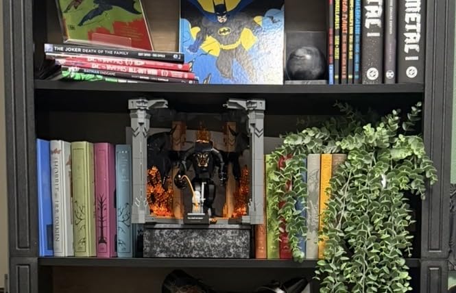 LEGO Icons The Lord of The Rings: Balrog Book Nook Kit - Collectible Gandalf Minifigure 10367 customer photo 1