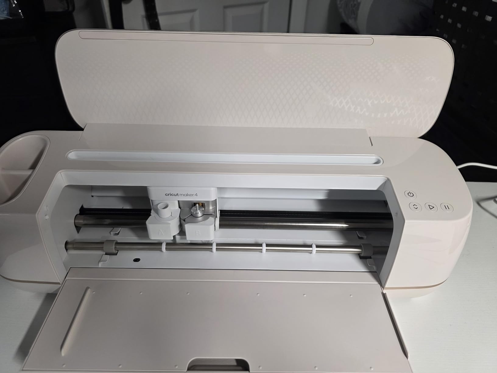 Cricut Maker 4 - Smart Cutting Machine (Seashell) | Digital Content Bundle customer photo 2