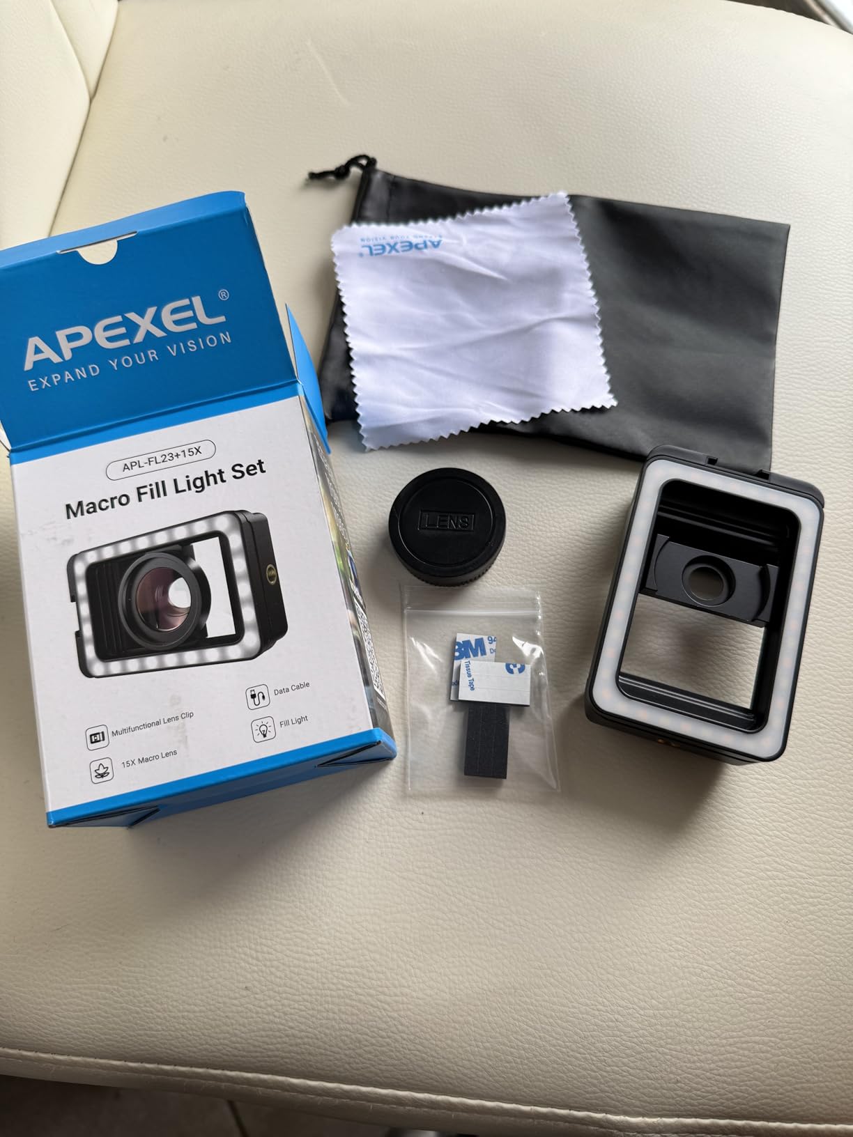 APEXEL 15X Macro Lens for iPhone with LED Fill Light, Samsung, Android Phone, with Universal Lens Clip Attachment customer photo 1