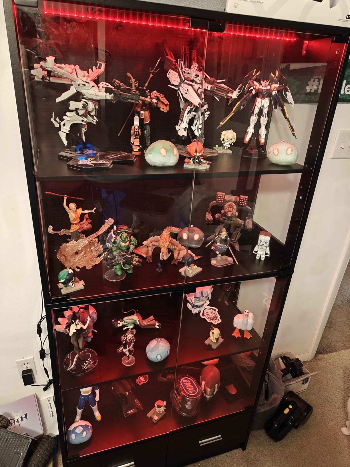 Lamtor Display Cabinet with Glass Doors - 67
