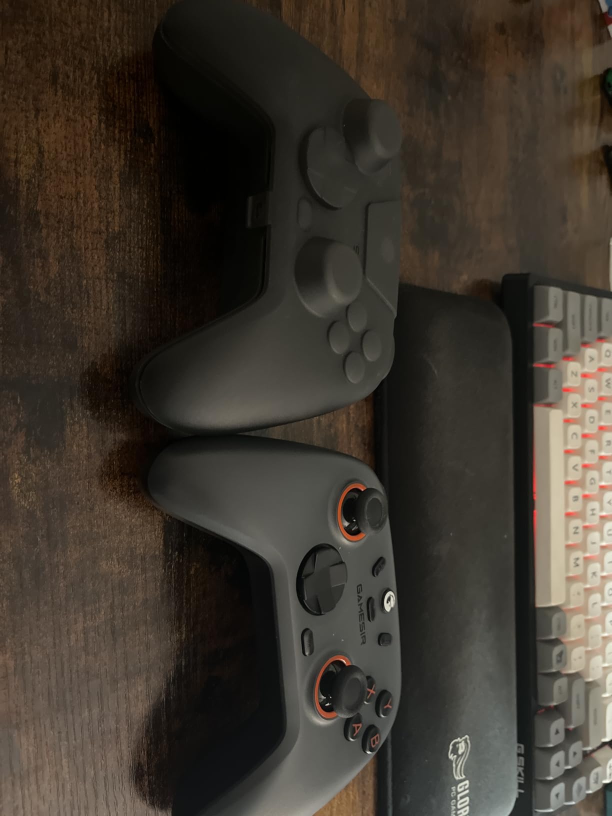 GameSir Nova Lite 2 Wireless PC Controller Hall Effect Sticks | Hall Effect Triggers, 2.4G & Wired 1000Hz Polling Rate, Remappable Buttons - Compatible with PC/Switch/Steam/Android customer photo 2