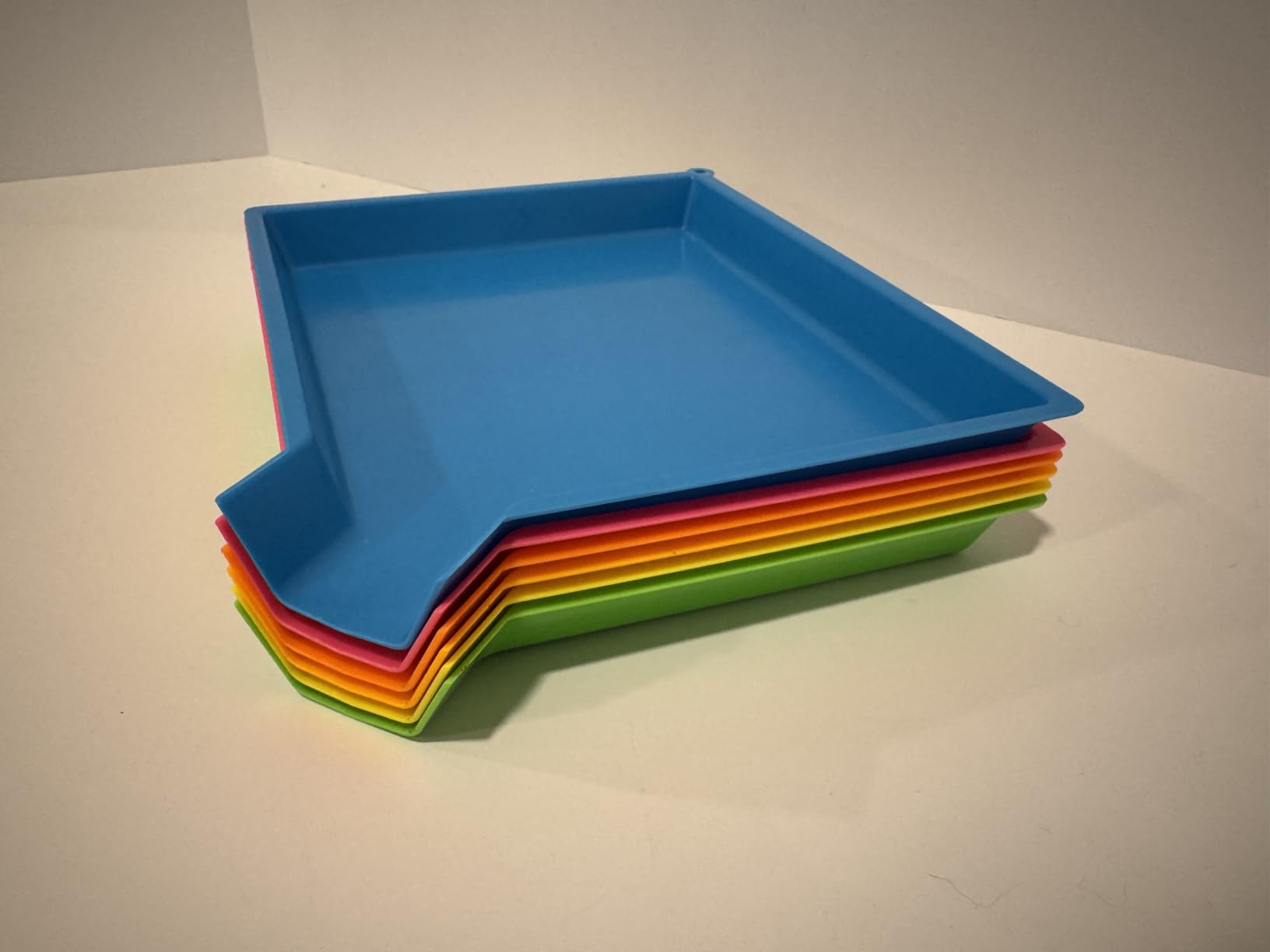 6 Pcs Plastic Art Sorting Funnel Trays Quick Sorting Activity Serving Tray Stackable Craft Organizer for Classroom Beads Organizing Home Back to School DIY Project (Bright Color) customer photo 2