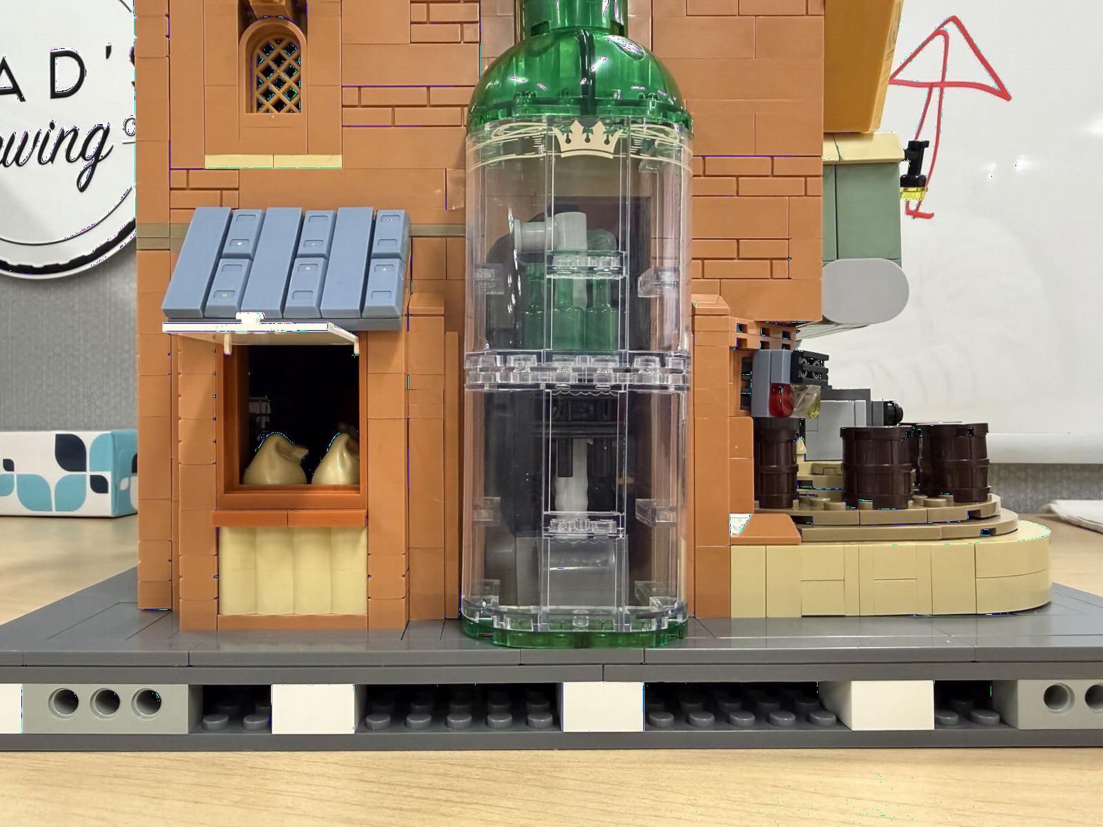 Craft Beer Brewery Building Set for Adults, Vintage Microbrewery | Modular Brewery with Dynamic Mechanical Features, Detailed Brewing Factory Design, Exclusive Minifigures, Collectible Display customer photo 2