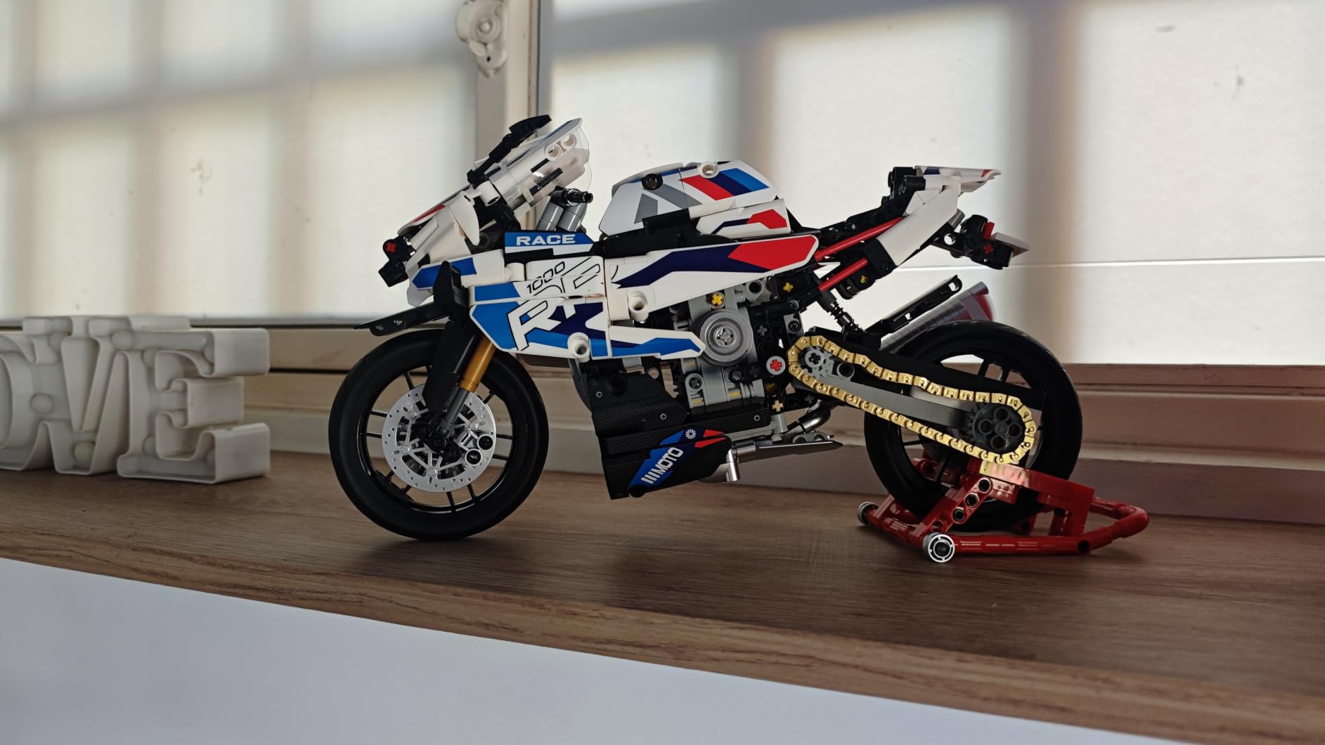 Reobrix Motorcycle 1000 RR Technic Building Set 949 PCS 1:8 Scale Model Kit customer photo 2
